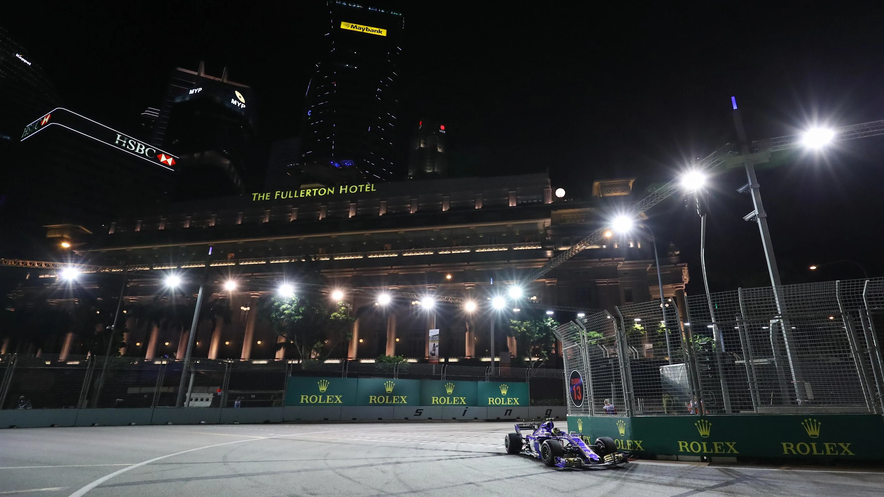 	 Pascal Wehrlein (GER) Sauber C36 at Formula One World Championship, Rd14, Singapore Grand Prix, Qualifying, Marina Bay Street Circuit, Singapore, Saturday 16 September 2017. © Sutton Images