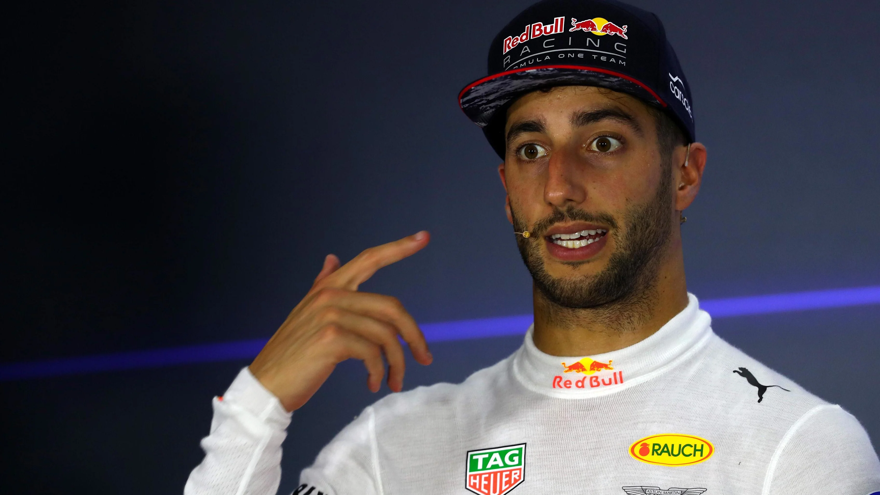 Daniel Ricciardo (AUS) Red Bull Racing in the Press Conference at Formula One World Championship, Rd14, Singapore Grand Prix, Race, Marina Bay Street Circuit, Singapore, Sunday 17 September 2017. © Kym Illman/Sutton Images