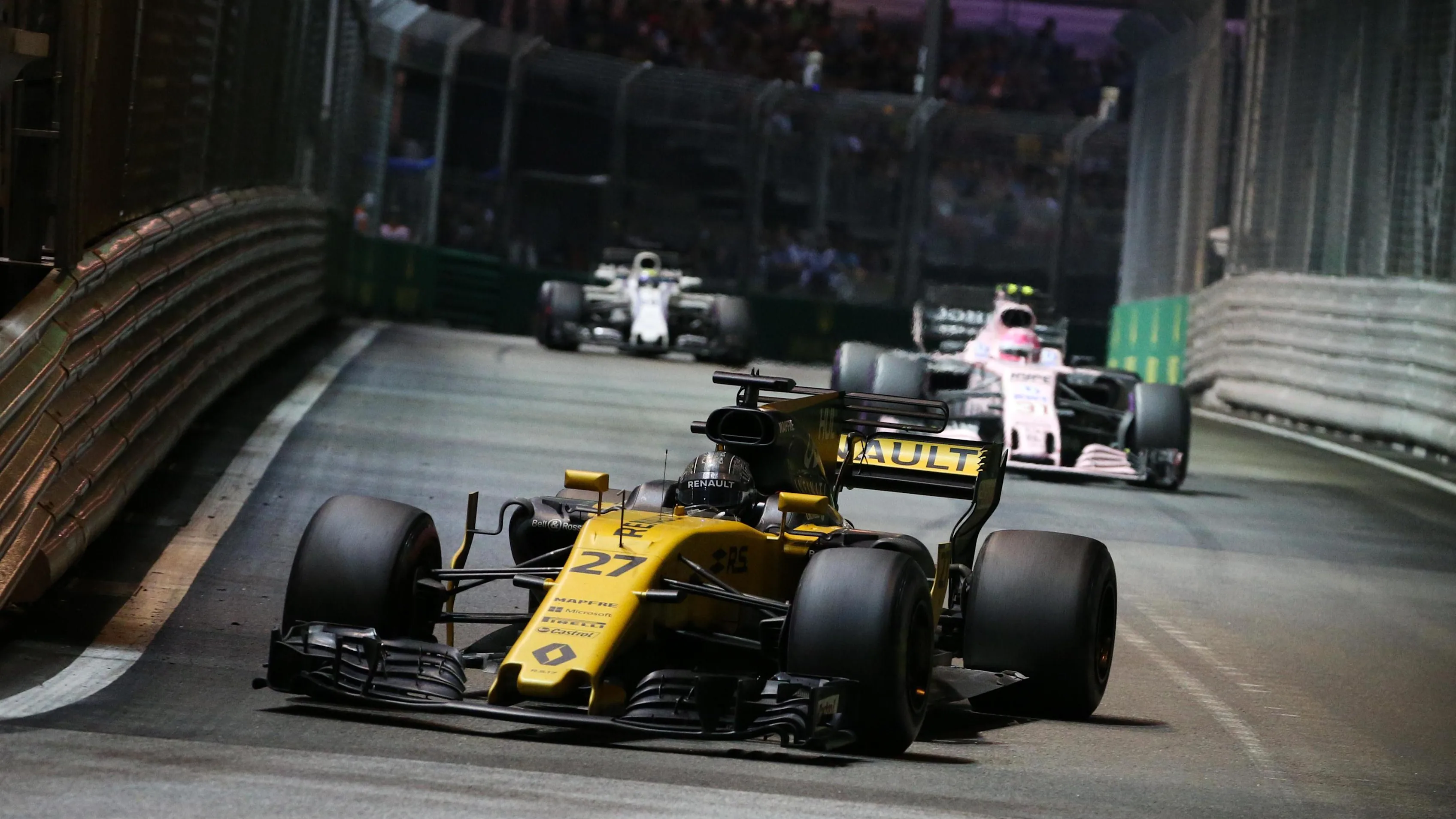 Nico Hulkenberg (GER) Renault Sport F1 Team RS17 at Formula One World Championship, Rd14, Singapore