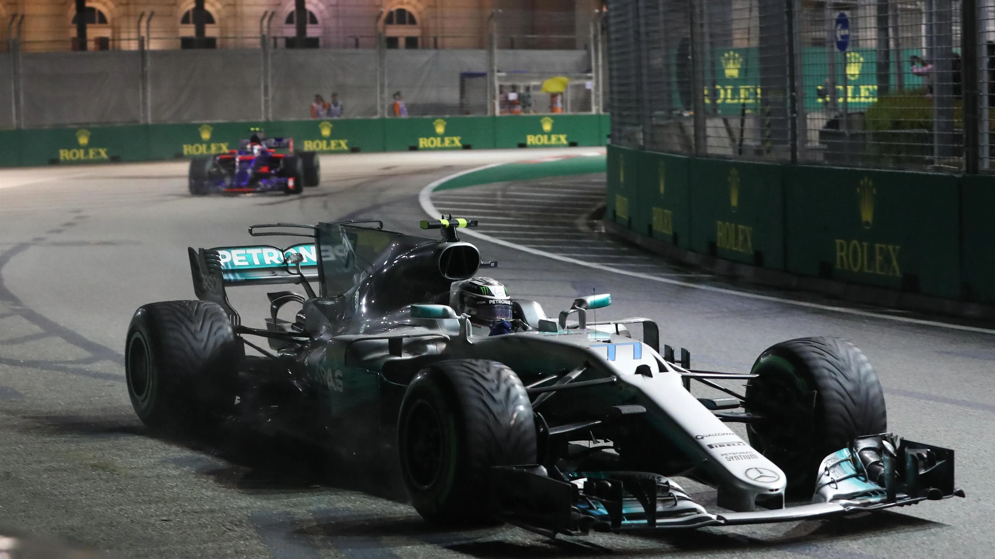 Valtteri Bottas (FIN) Mercedes-Benz F1 W08 Hybrid at Formula One World Championship, Rd14, Singapore Grand Prix, Race, Marina Bay Street Circuit, Singapore, Sunday 17 September 2017. © Sutton Images