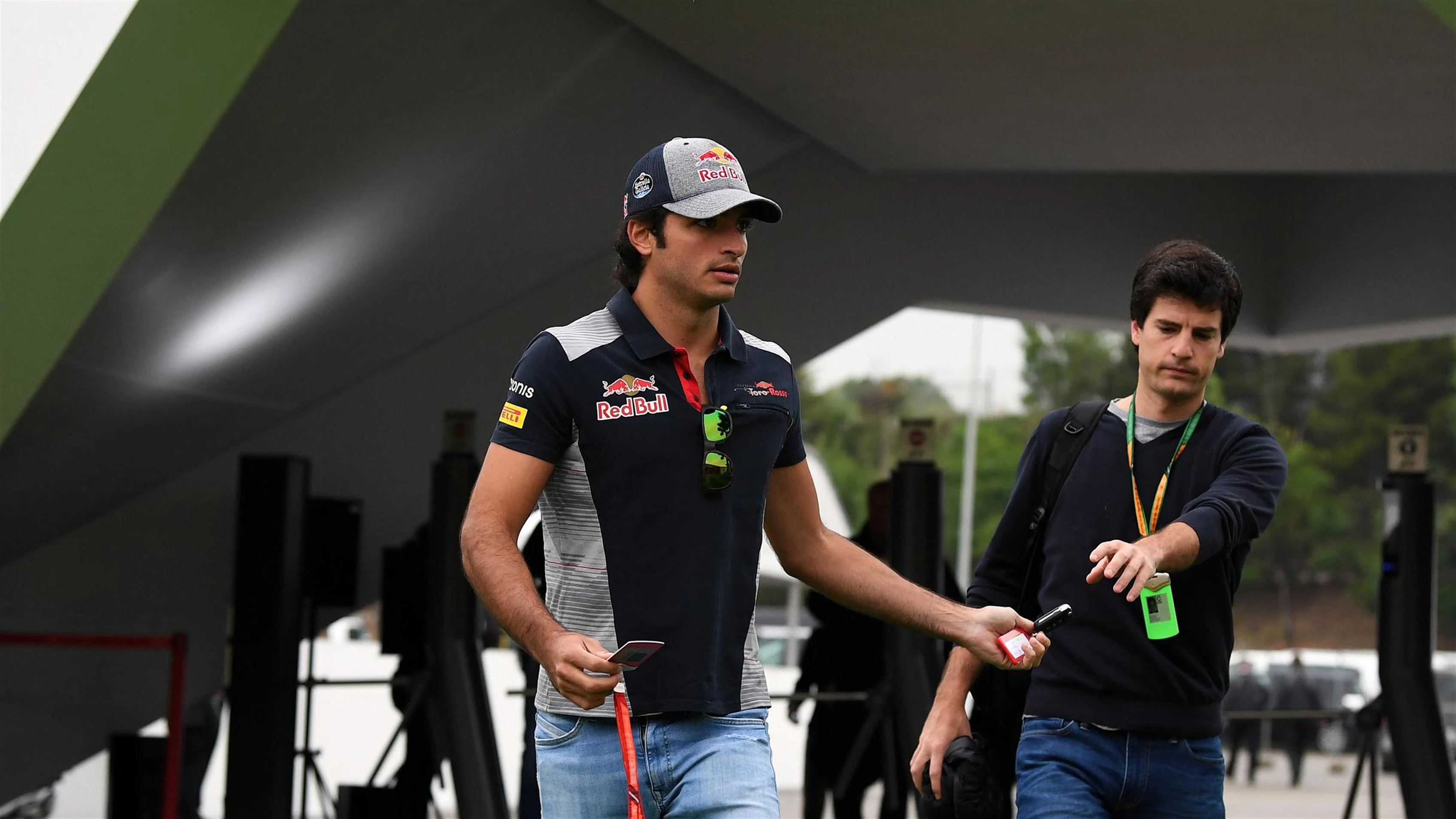 Carlos Sainz jr (ESP) Scuderia Toro Rosso at Formula One World Championship, Rd5, Spanish Grand Prix, Preparations, Barcelona, Spain, Thursday 11 May 2017. © Sutton Motorsport Images