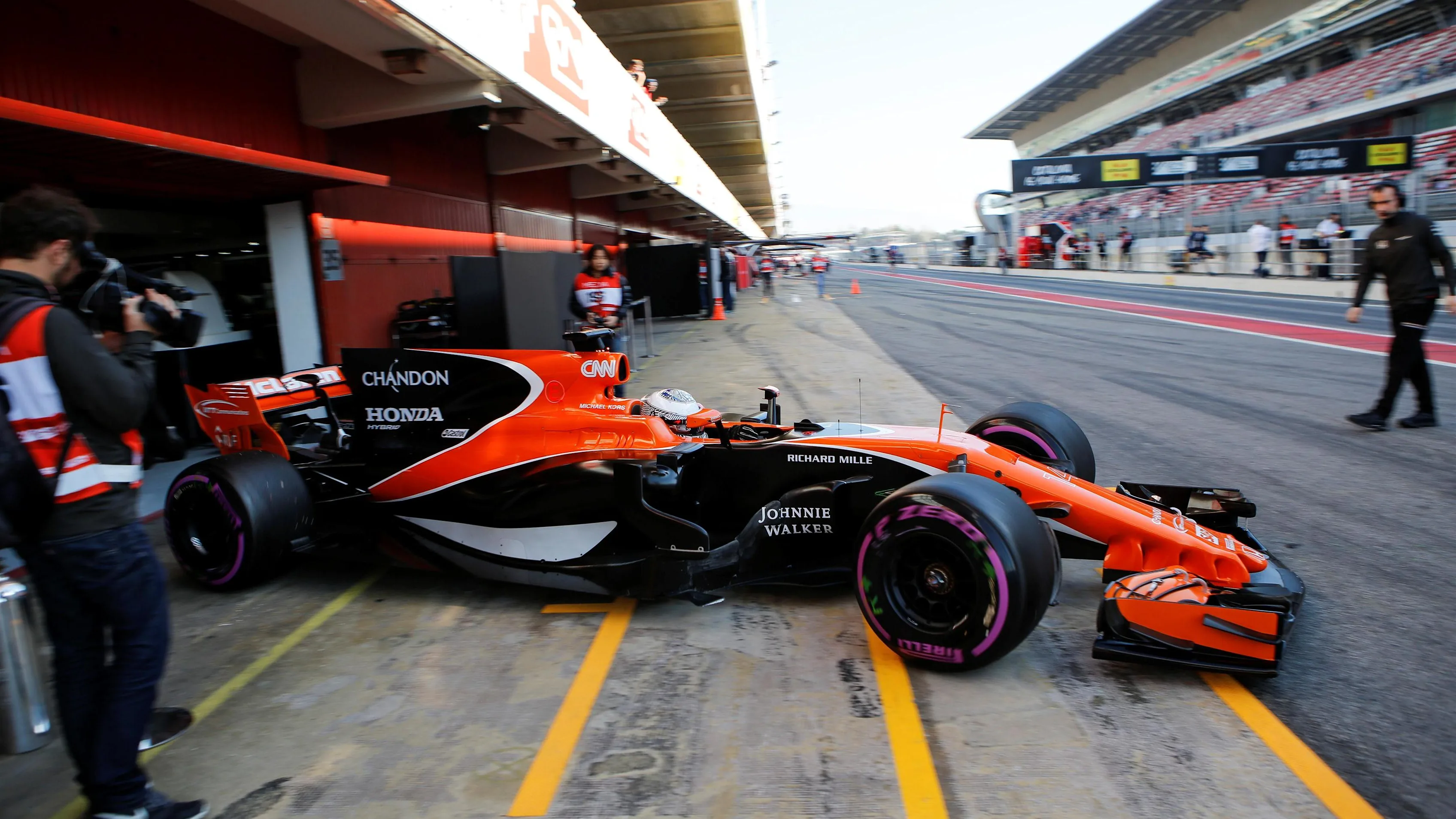 Fernando Alonso (ESP) McLaren returns to the pits after stopping on track at Formula One Testing, Day Four, Barcelona, Spain, 10 March 2017. © Sutton Images