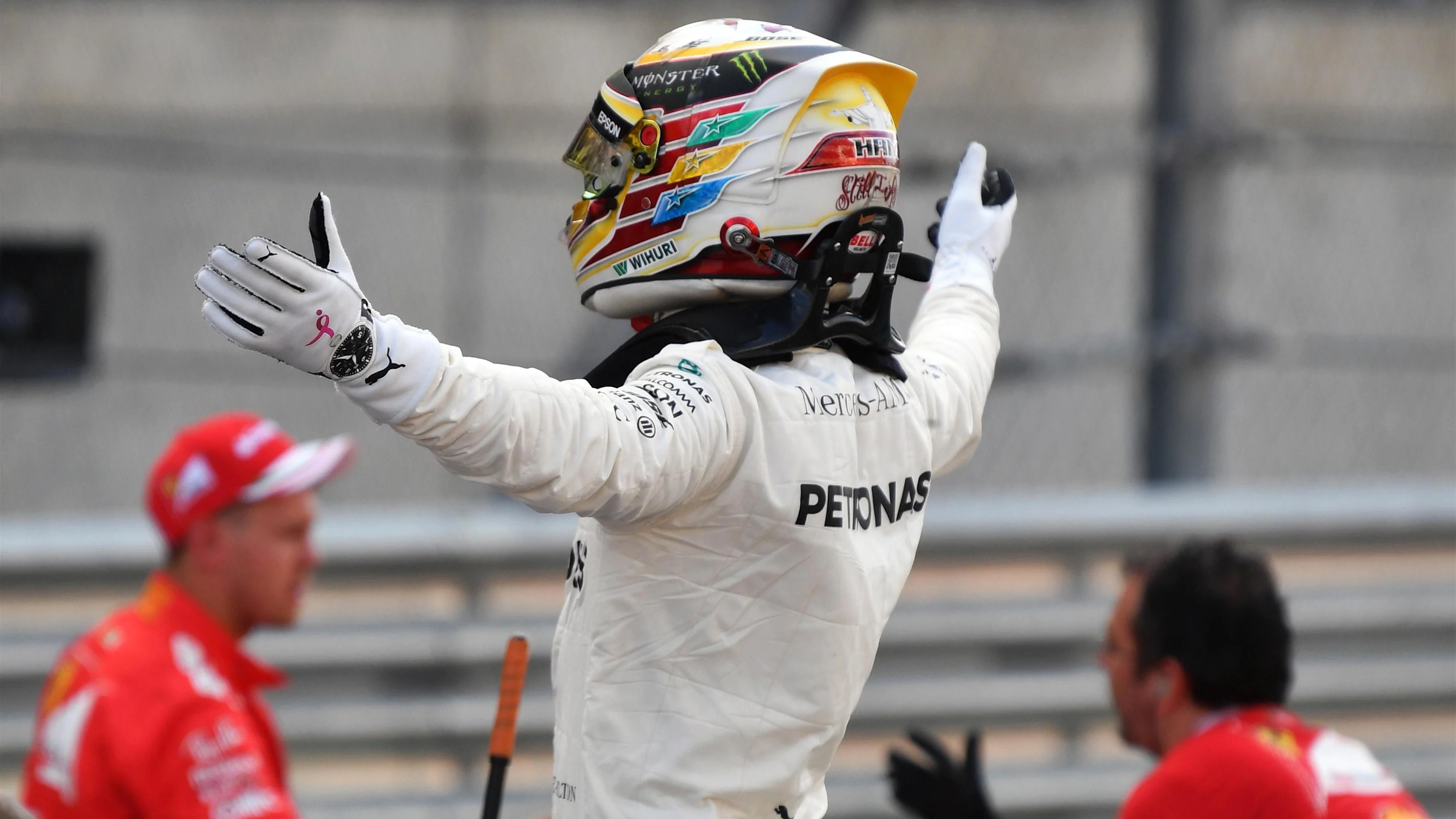 Pole sitter Lewis Hamilton (GBR) Mercedes AMG F1 celebrates in parc ferme at Formula One World Championship, Rd17, United States Grand Prix, Qualifying, Circuit of the Americas, Austin, Texas, USA, Saturday 21 October 2017. © Mark Sutton/Sutton Images
