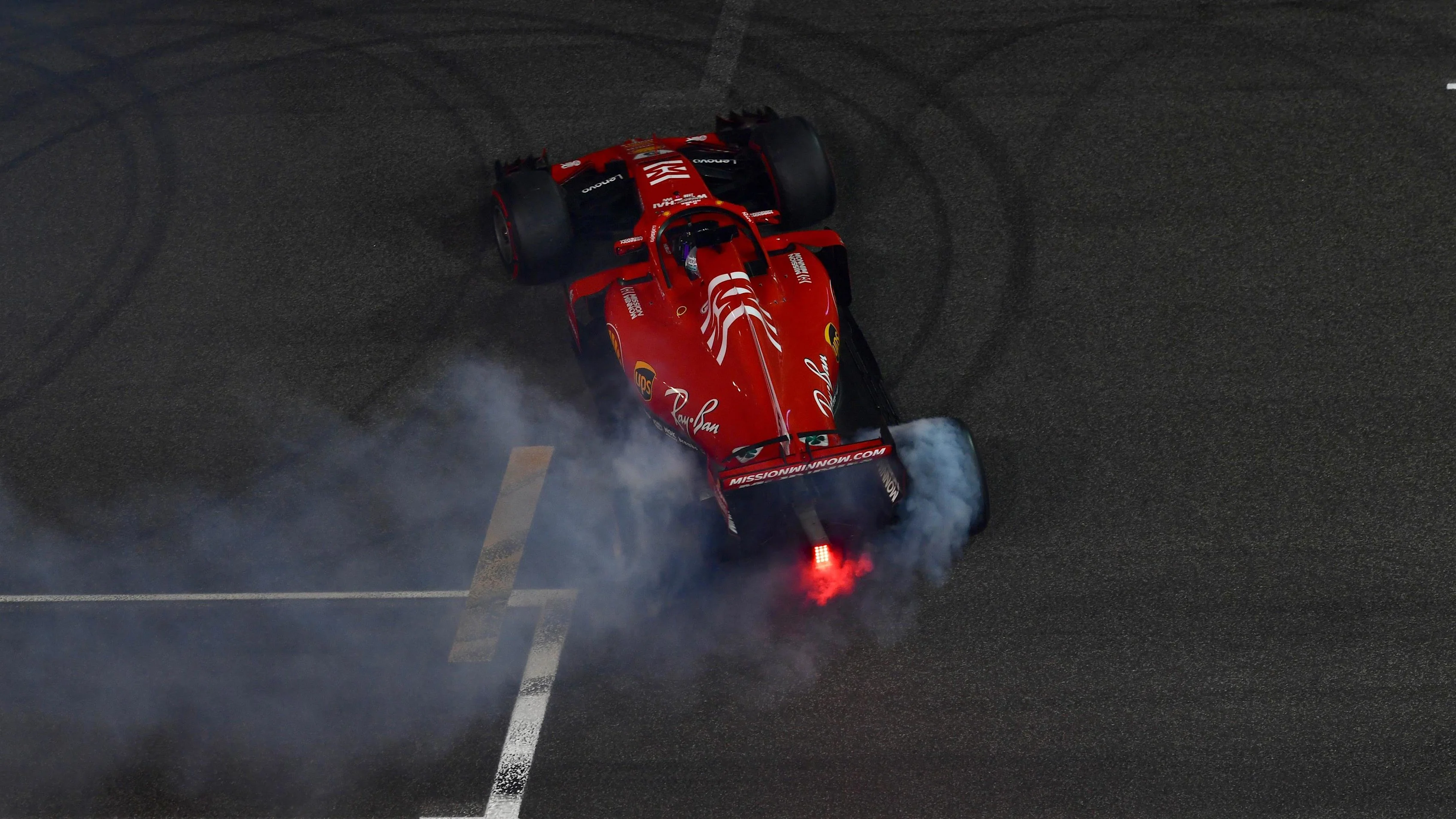 Sebastian Vettel, Ferrari SF71H donuts at the end of the race at Formula One World Championship, Rd21, Abu Dhabi Grand Prix, Race, Yas Marina Circuit, Abu Dhabi, UAE, Sunday 25 November 2018.