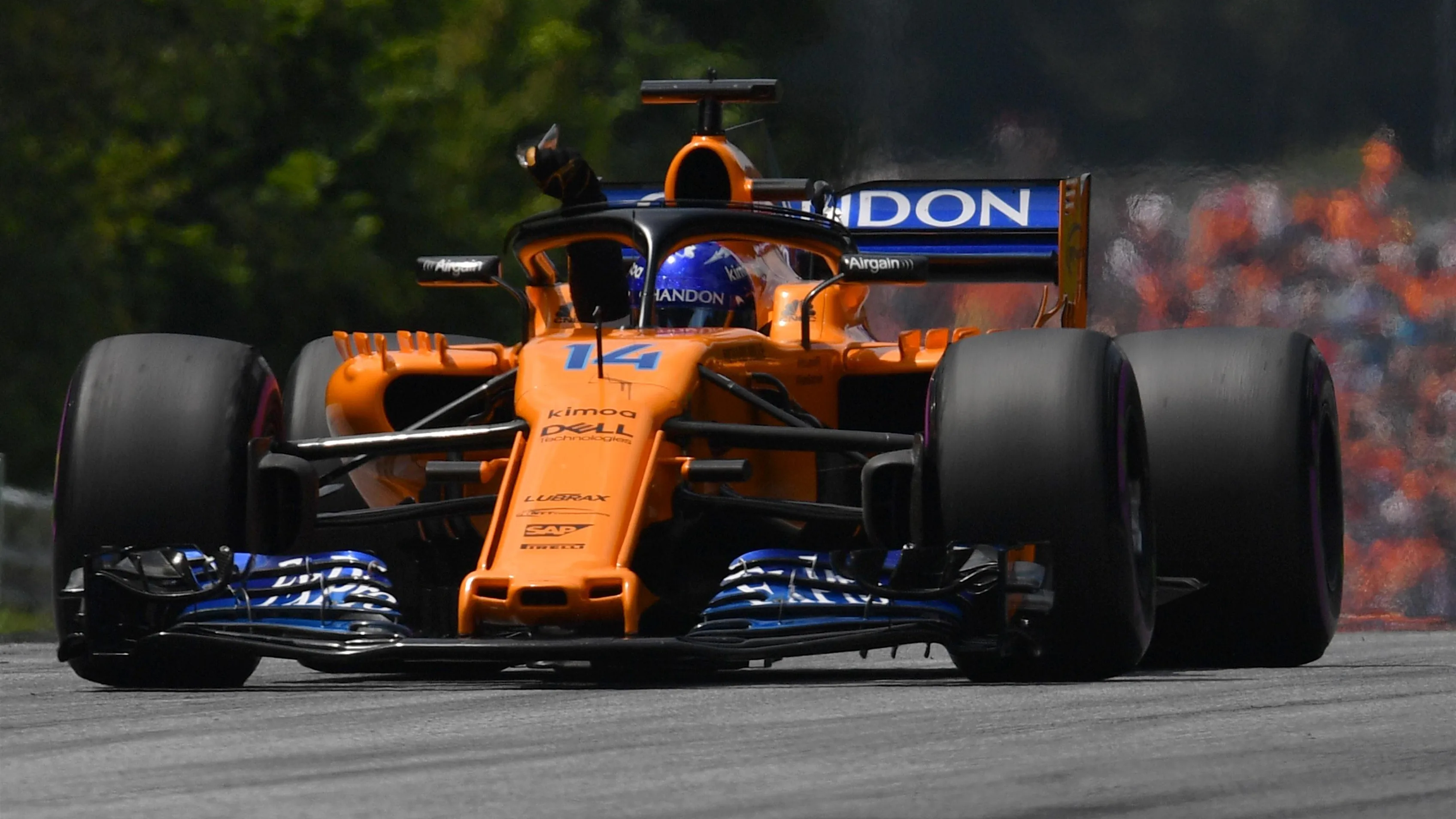Fernando Alonso (ESP) McLaren MCL33 removes a tear off from his visor at Formula One World Championship, Rd9, Austrian Grand Prix, Qualifying, Spielberg, Austria, Saturday 30 June 2018. © Mark Sutton/Sutton Images