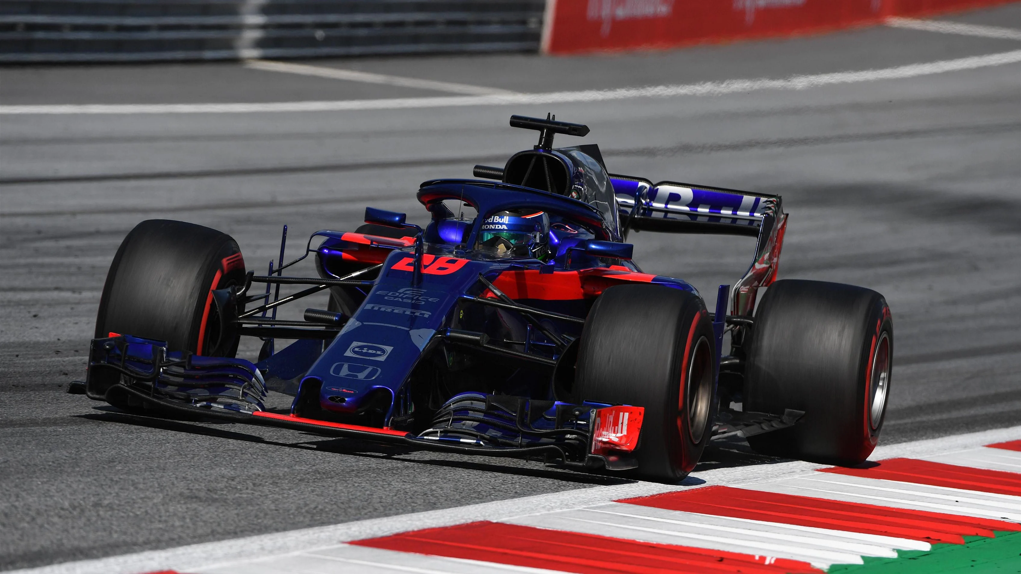 Brendon Hartley (NZL) Scuderia Toro Rosso STR13 at Formula One World Championship, Rd9, Austrian