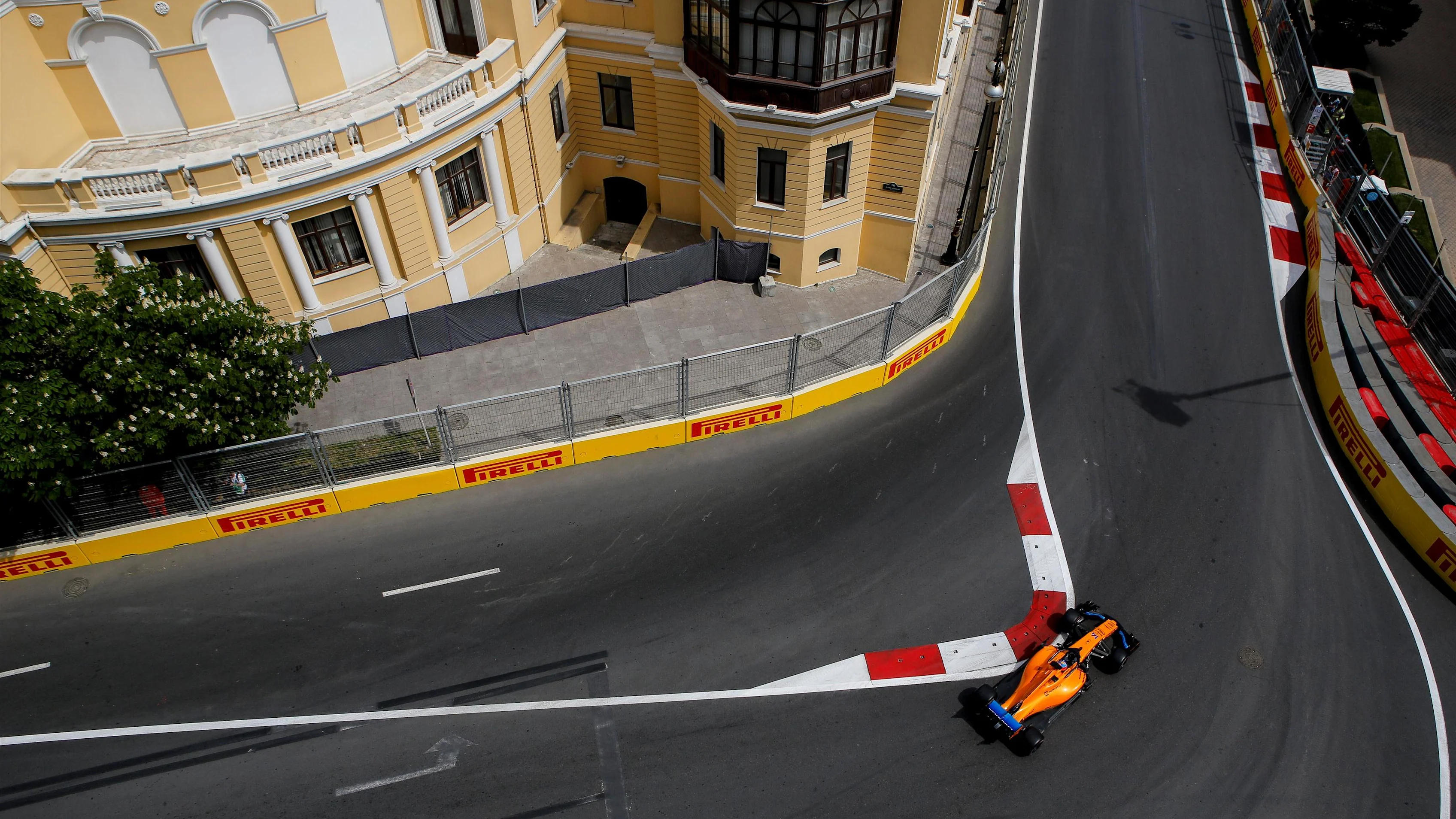 Fernando Alonso (ESP) McLaren MCL33 at Formula One World Championship, Rd4, Azerbaijan Grand Prix, Practice, Baku City Circuit, Baku, Azerbaijan, Friday 27 April 2018. © James Gasperotti/Sutton Images