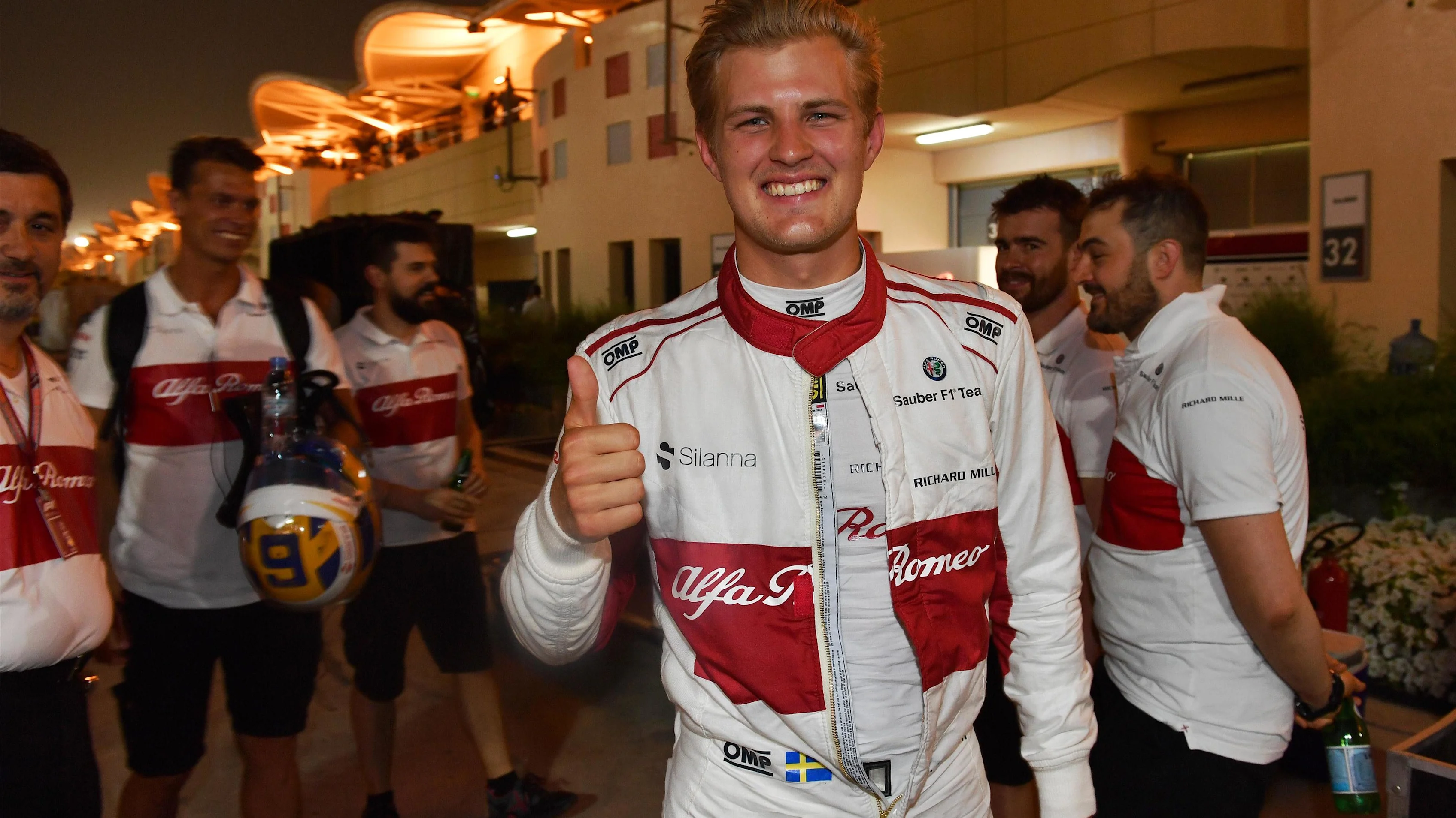 Marcus Ericsson (SWE) Alfa Romeo Sauber F1 Team celebrates at Formula One World Championship, Rd2, Bahrain Grand Prix, Race, Bahrain International Circuit, Sakhir, Bahrain, Sunday 8 April 2018. © Mark Sutton/Sutton Images
