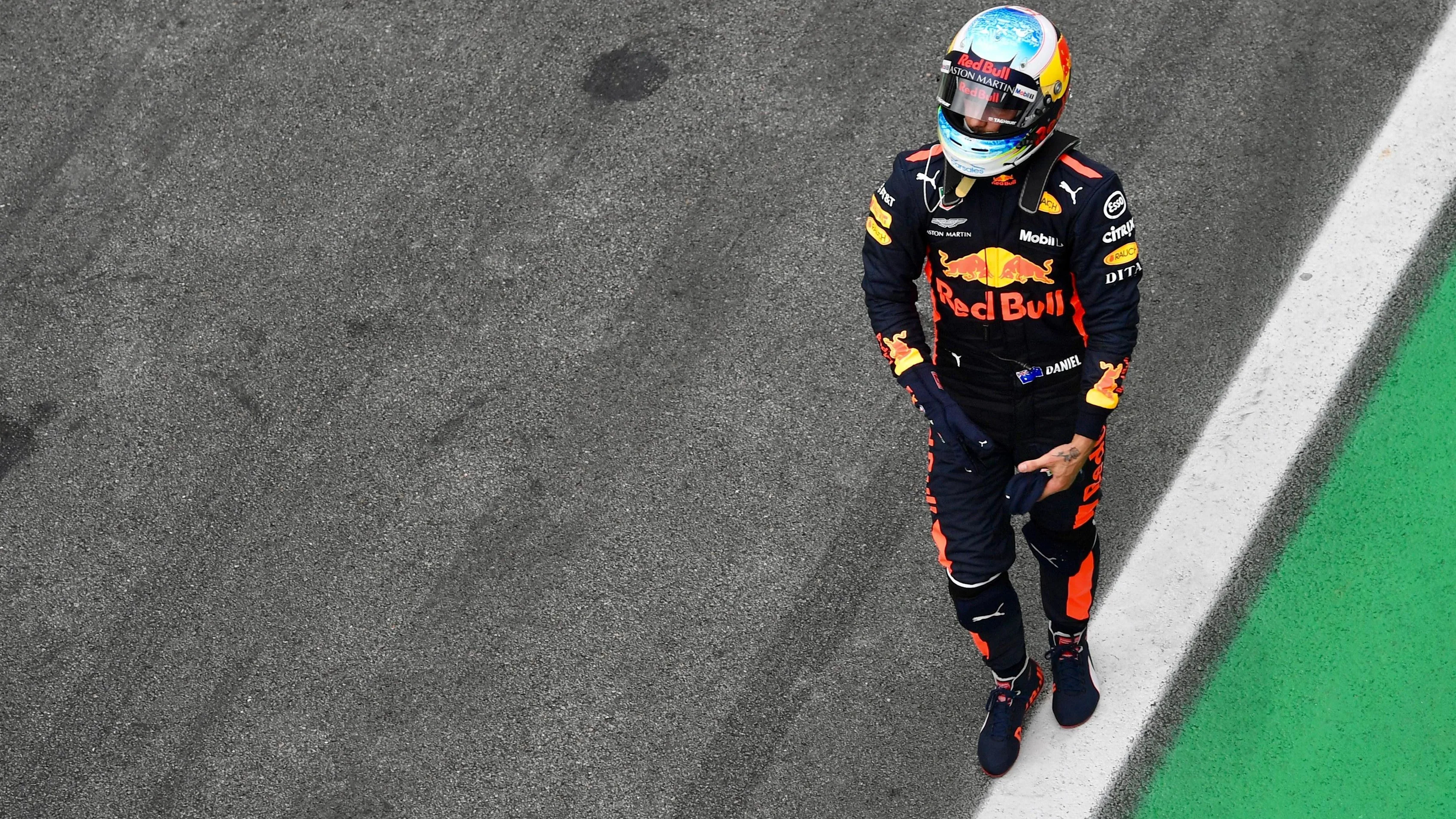 Daniel Ricciardo, Red Bull Racing in parc ferme at Formula One World Championship, Rd20, Brazilian