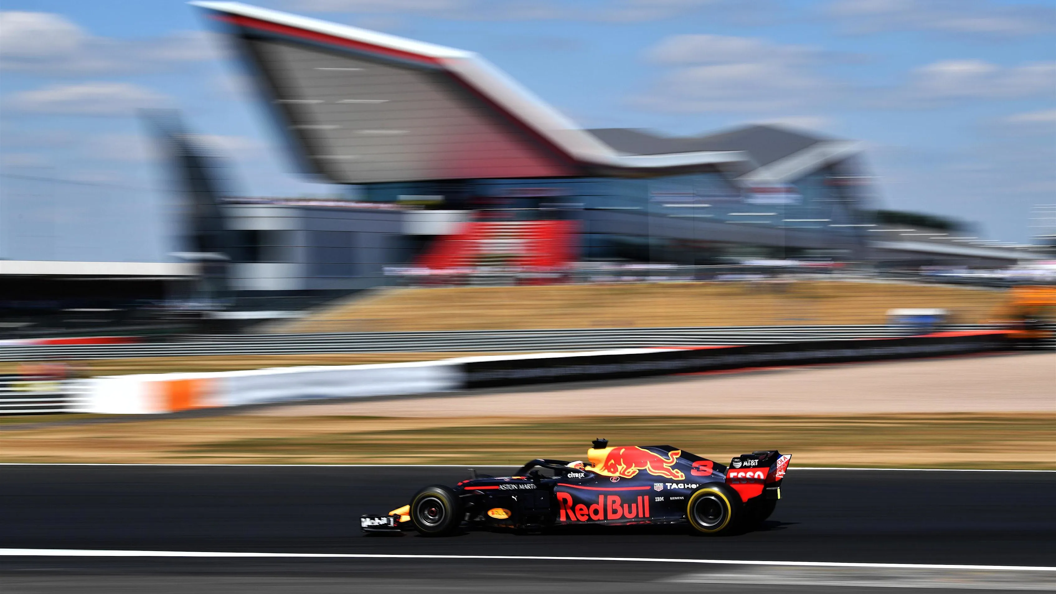 Daniel Ricciardo (AUS) Red Bull Racing RB14 at Formula One World Championship, Rd10, British Grand