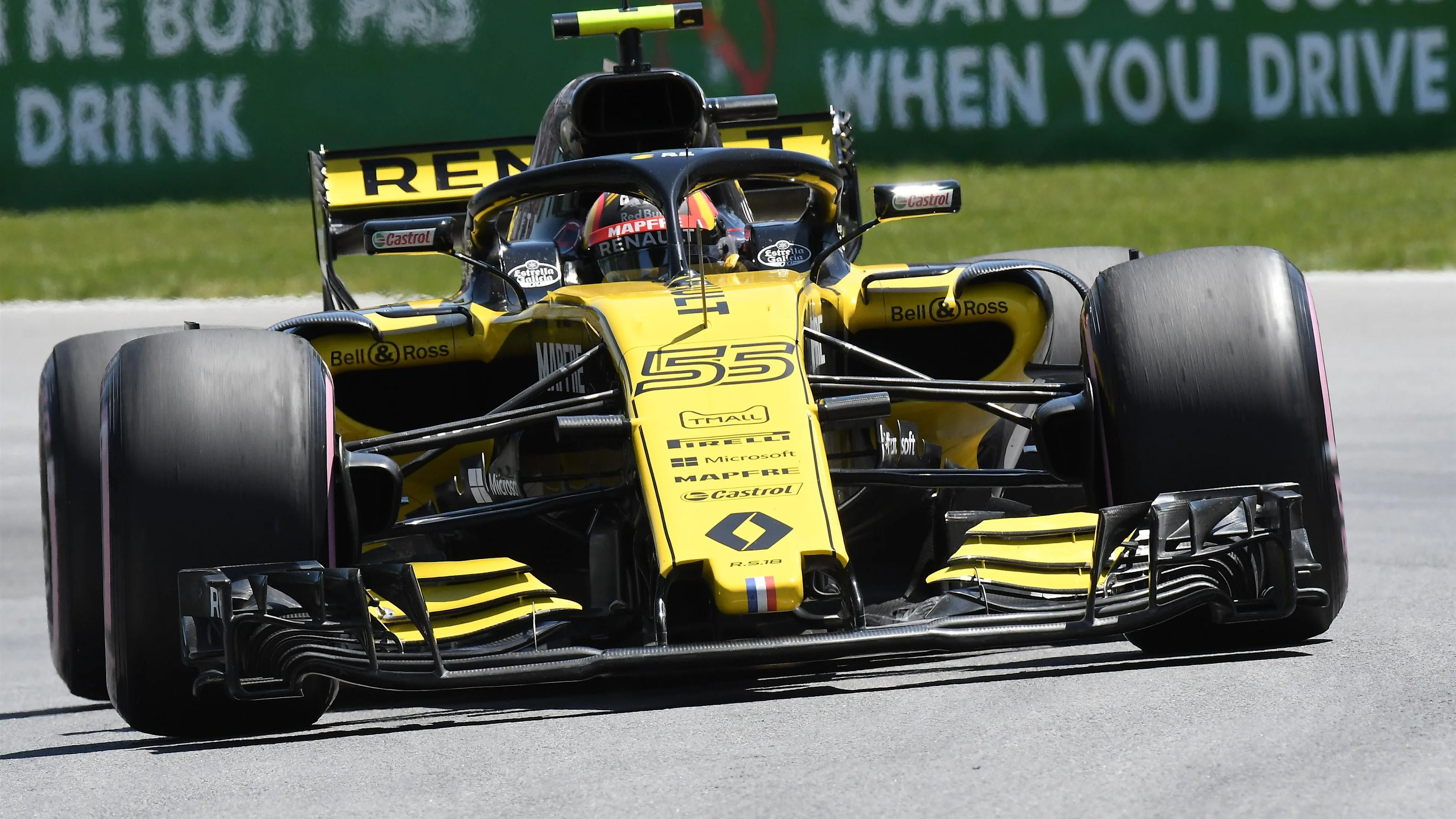 Carlos Sainz jr (ESP) Renault Sport F1 Team RS18 at Formula One World Championship, Rd7, Canadian