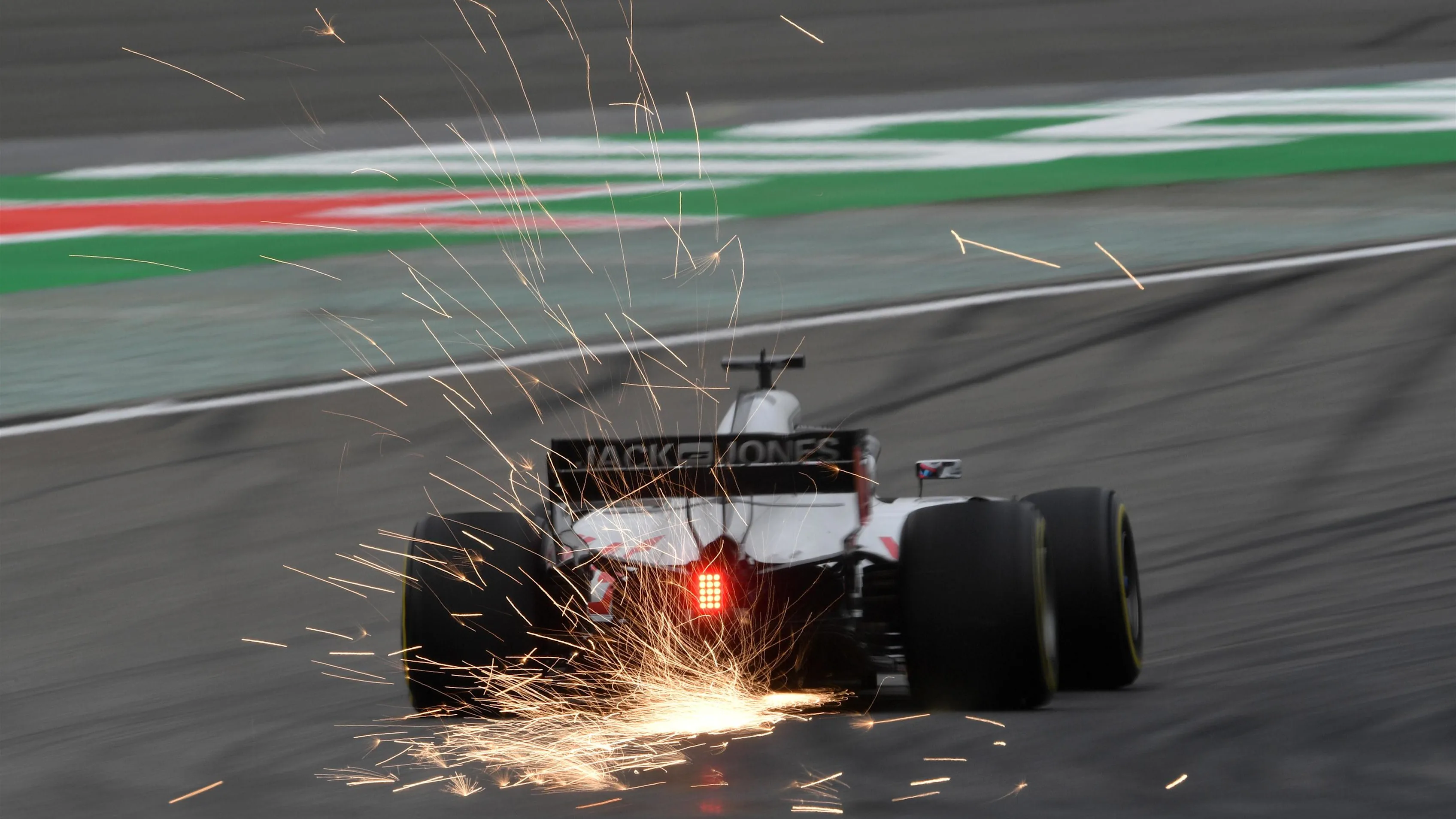 Romain Grosjean (FRA) Haas VF-18 at Formula One World Championship, Rd3, Chinese Grand Prix, Practice, Shanghai, China, Friday 13 April 2018. © Motorsport Images Tel: +44(0)20 8267 3000 email: info@motorsportimages.com Jerry Andre/Sutton Images
