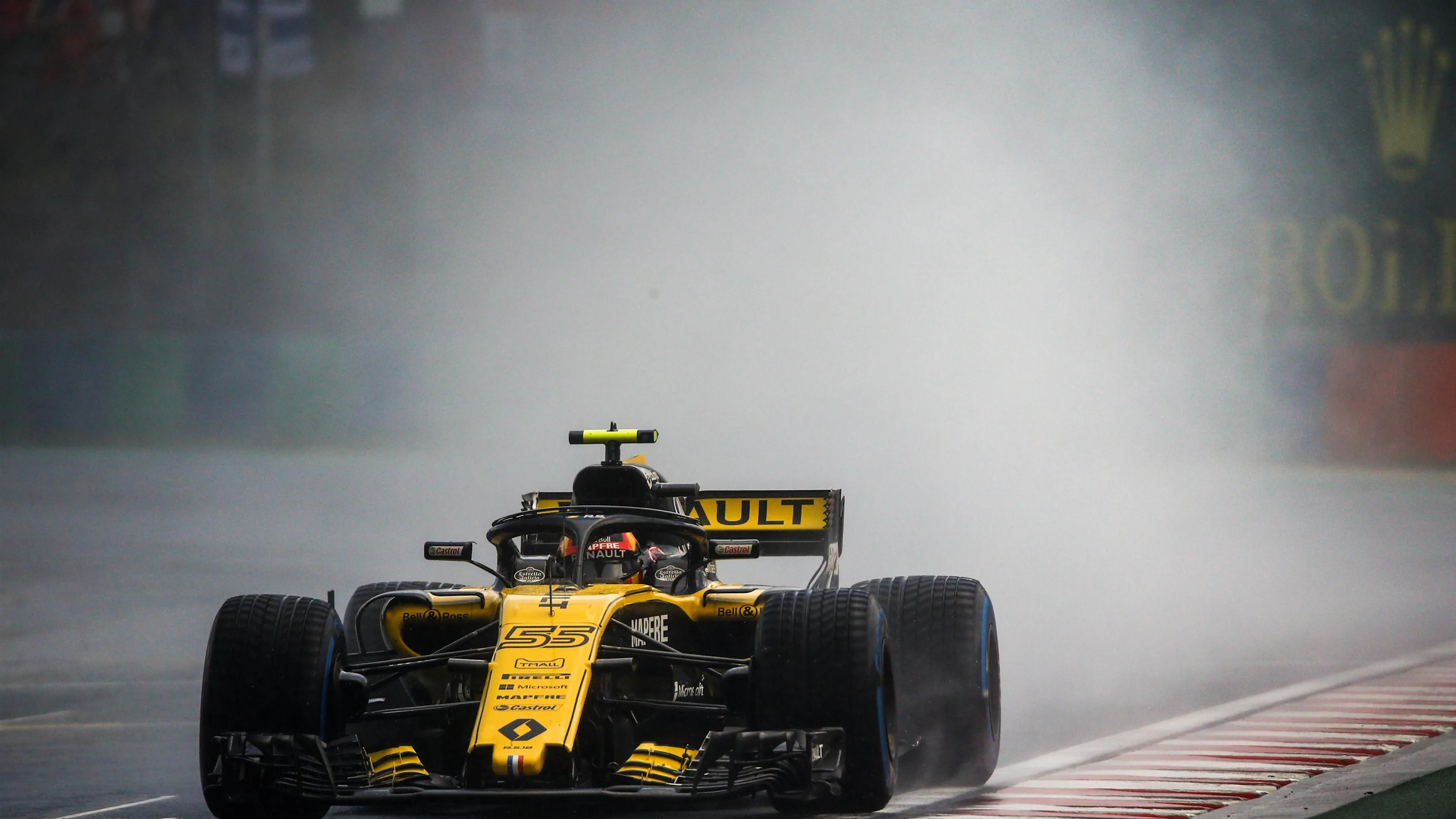 Carlos Sainz jr (ESP) Renault Sport F1 Team RS18 at Formula One World Championship, Rd12, Hungarian