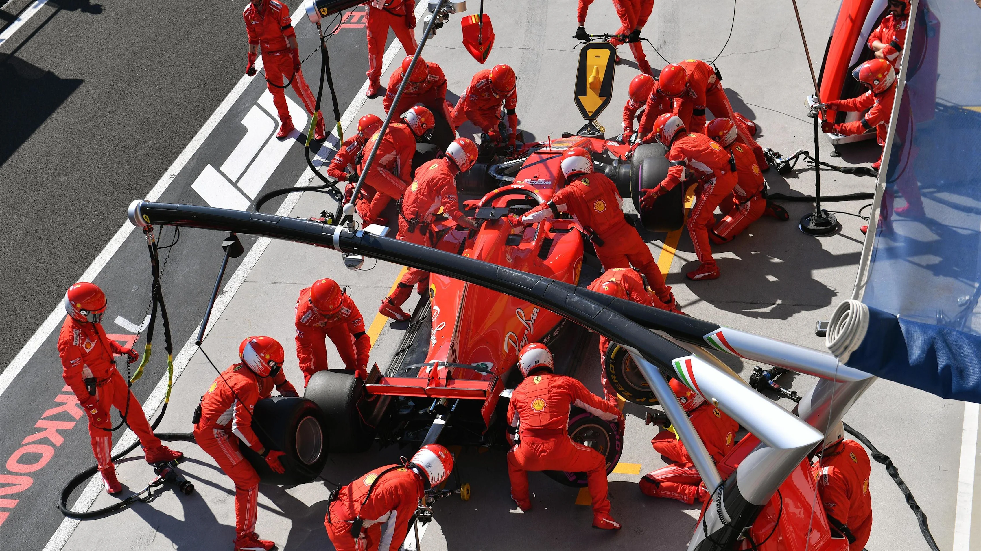 Sebastian Vettel (GER) Ferrari SF-71H pit stop at Formula One World Championship, Rd12, Hungarian