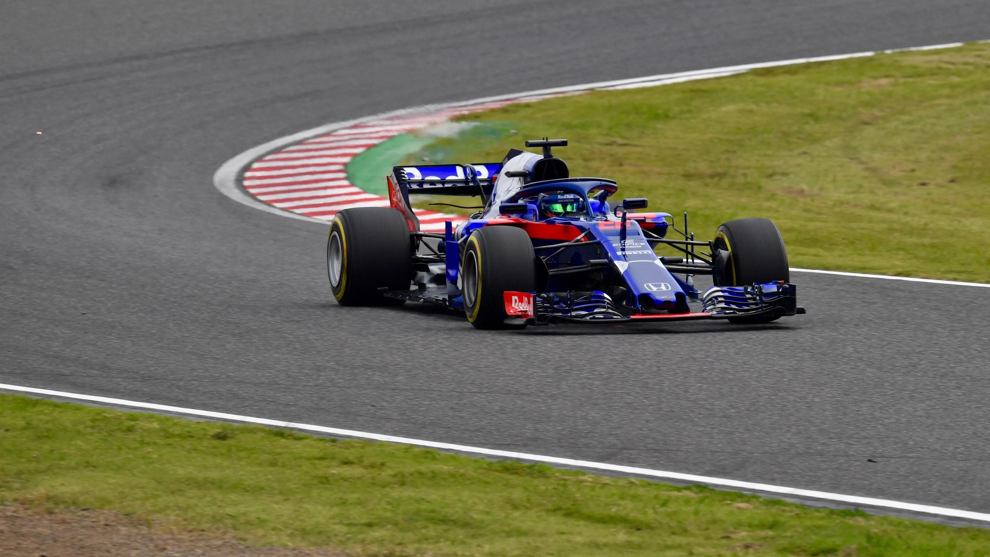 Brendon Hartley, Scuderia Toro Rosso STR13 at Formula One World Championship, Rd17, Japanese Grand