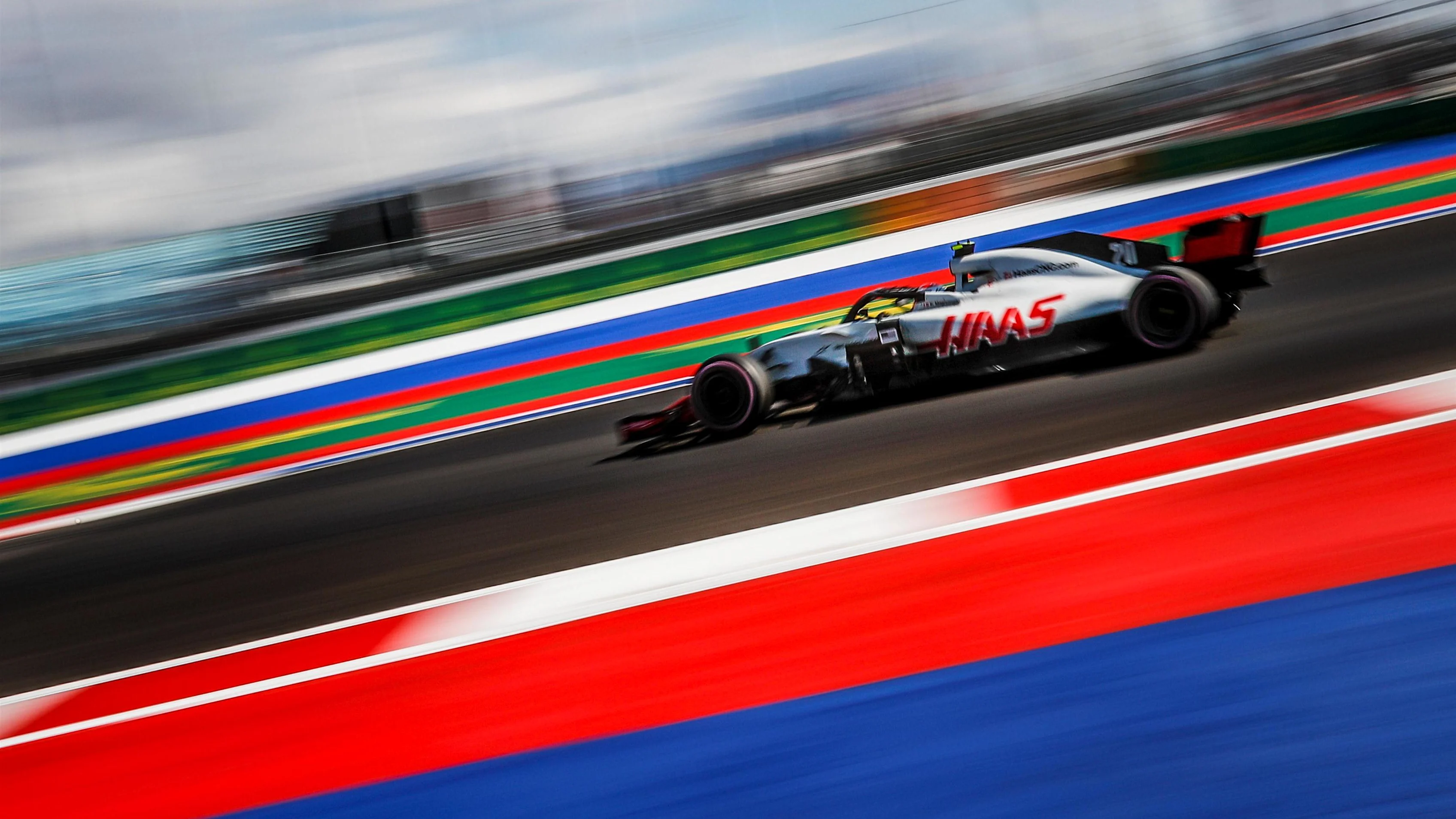 Kevin Magnussen, Haas F1 Team VF-18 at Formula One World Championship, Rd16, Russian Grand Prix,