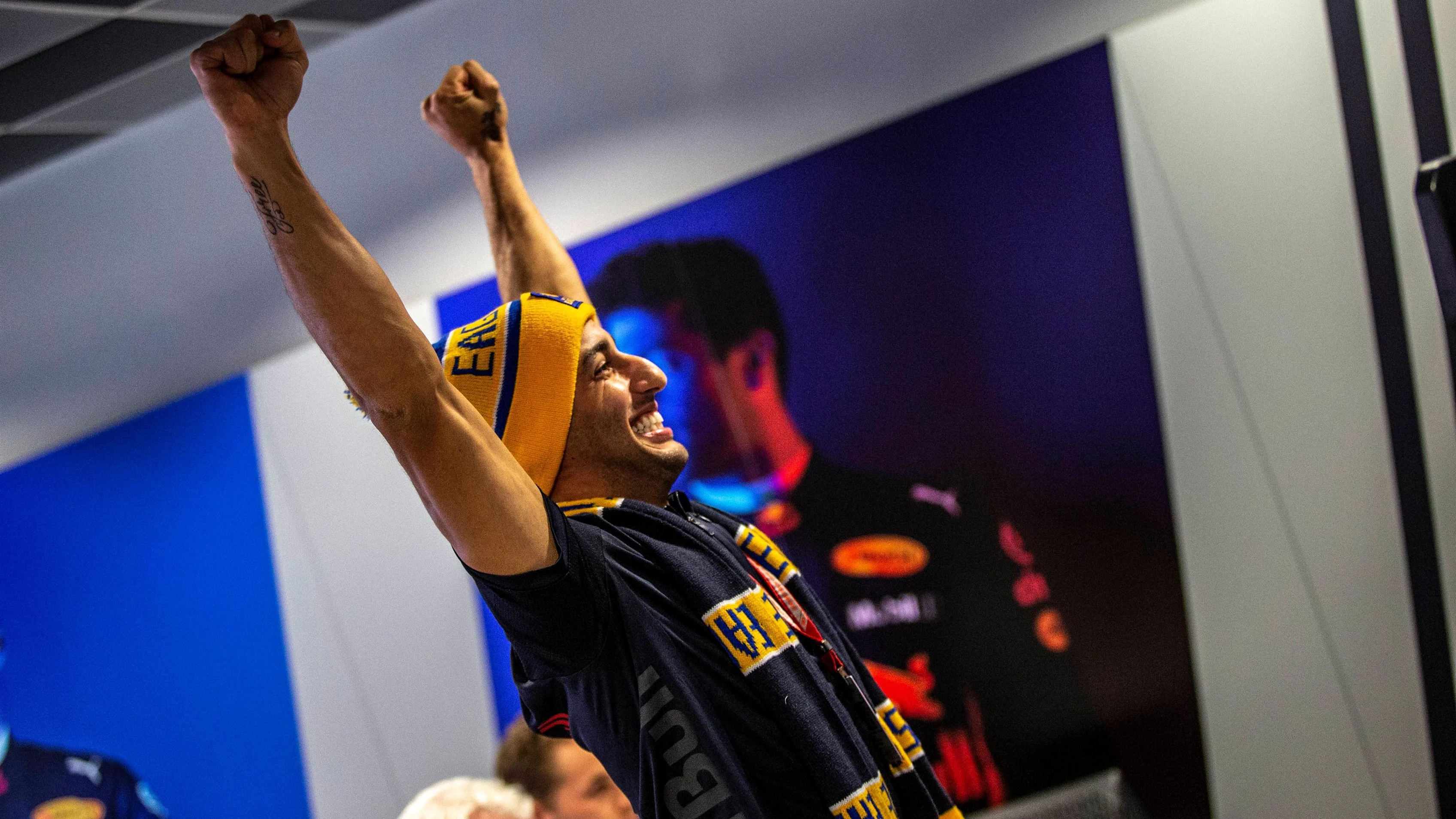 Daniel Ricciardo, Red Bull Racing supports The West Coast Eagles in the AFL Final at Formula One World Championship, Rd16, Russian Grand Prix, Qualifying, Sochi Autodrom, Sochi, Krasnodar Krai, Russia, Saturday 29 September 2018.