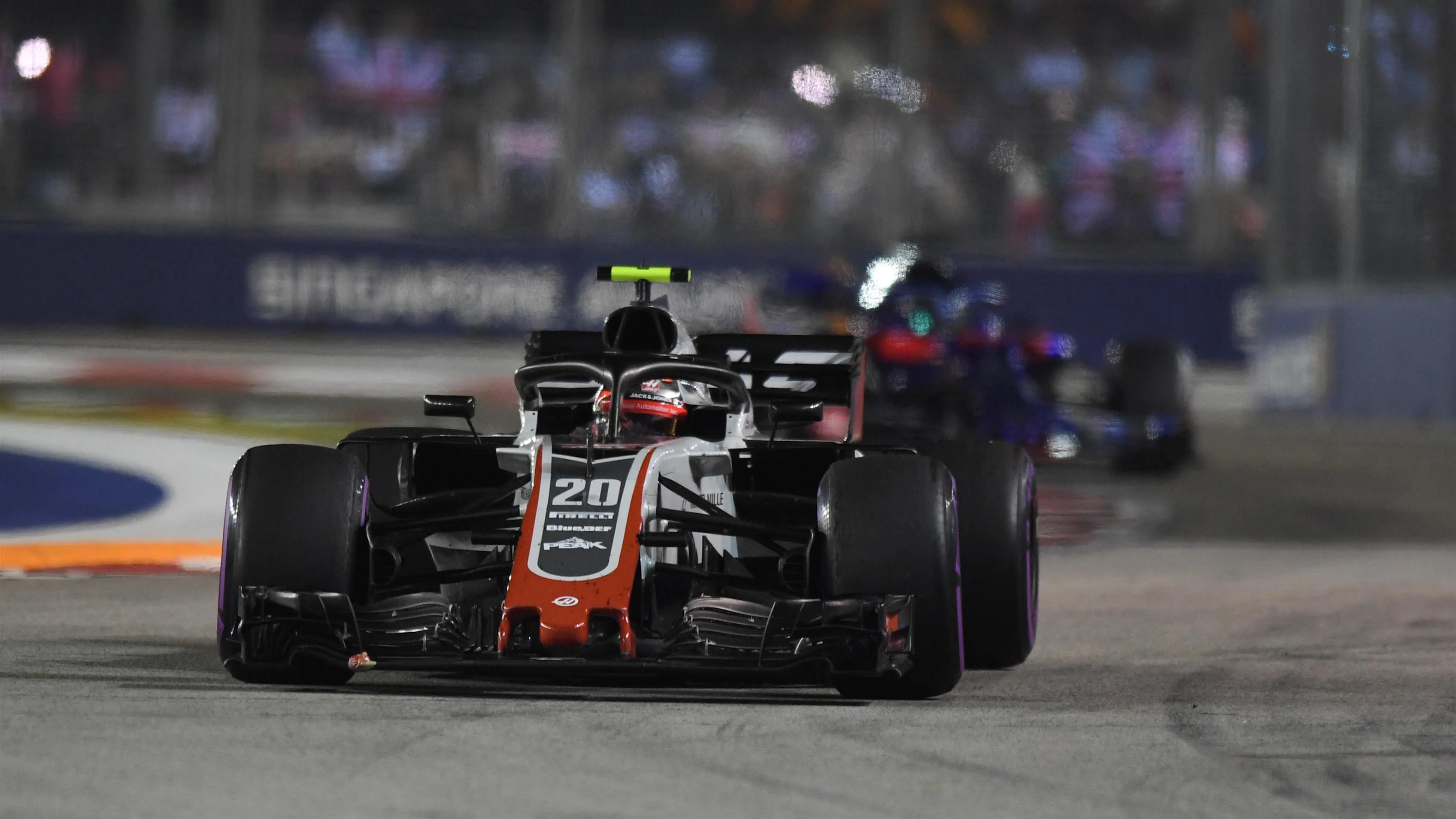 Kevin Magnussen, Haas F1 Team VF-18 at Formula One World Championship, Rd15, Singapore Grand Prix,