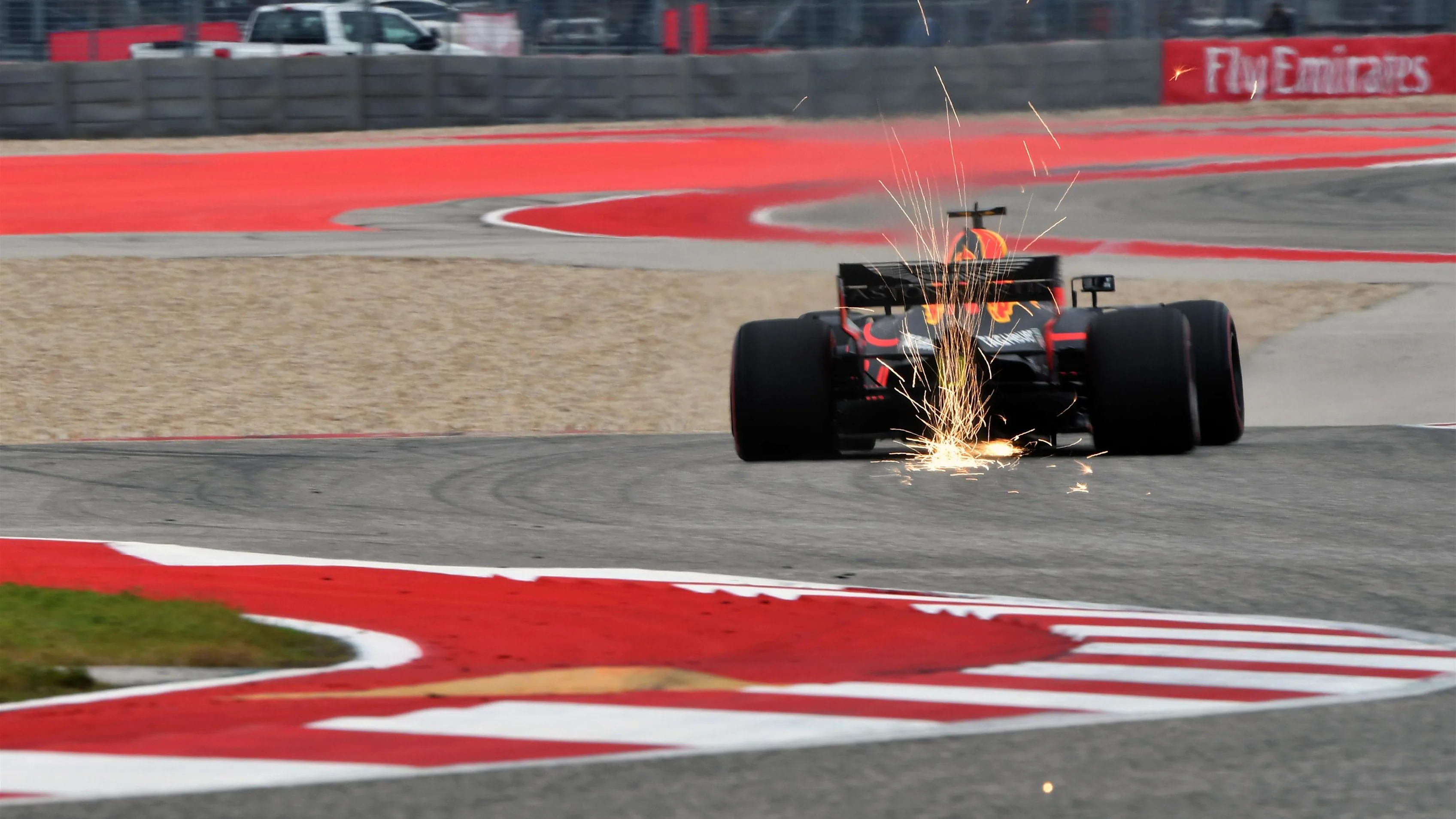 Daniel Ricciardo, Red Bull Racing RB14 sparks at Formula World Championship, Rd18, United States Grand Prix, Qualifying, Circuit of the Americas, Austin, Texas, USA, Saturday 20 October 2018.
