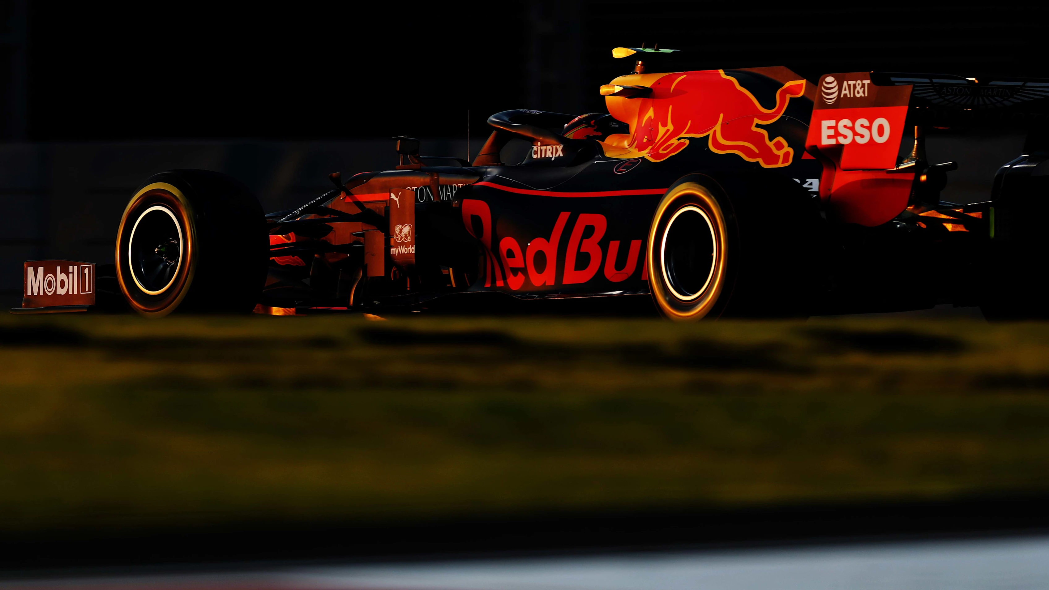 ABU DHABI, UNITED ARAB EMIRATES - NOVEMBER 29: Alexander Albon of Thailand driving the (23) Aston