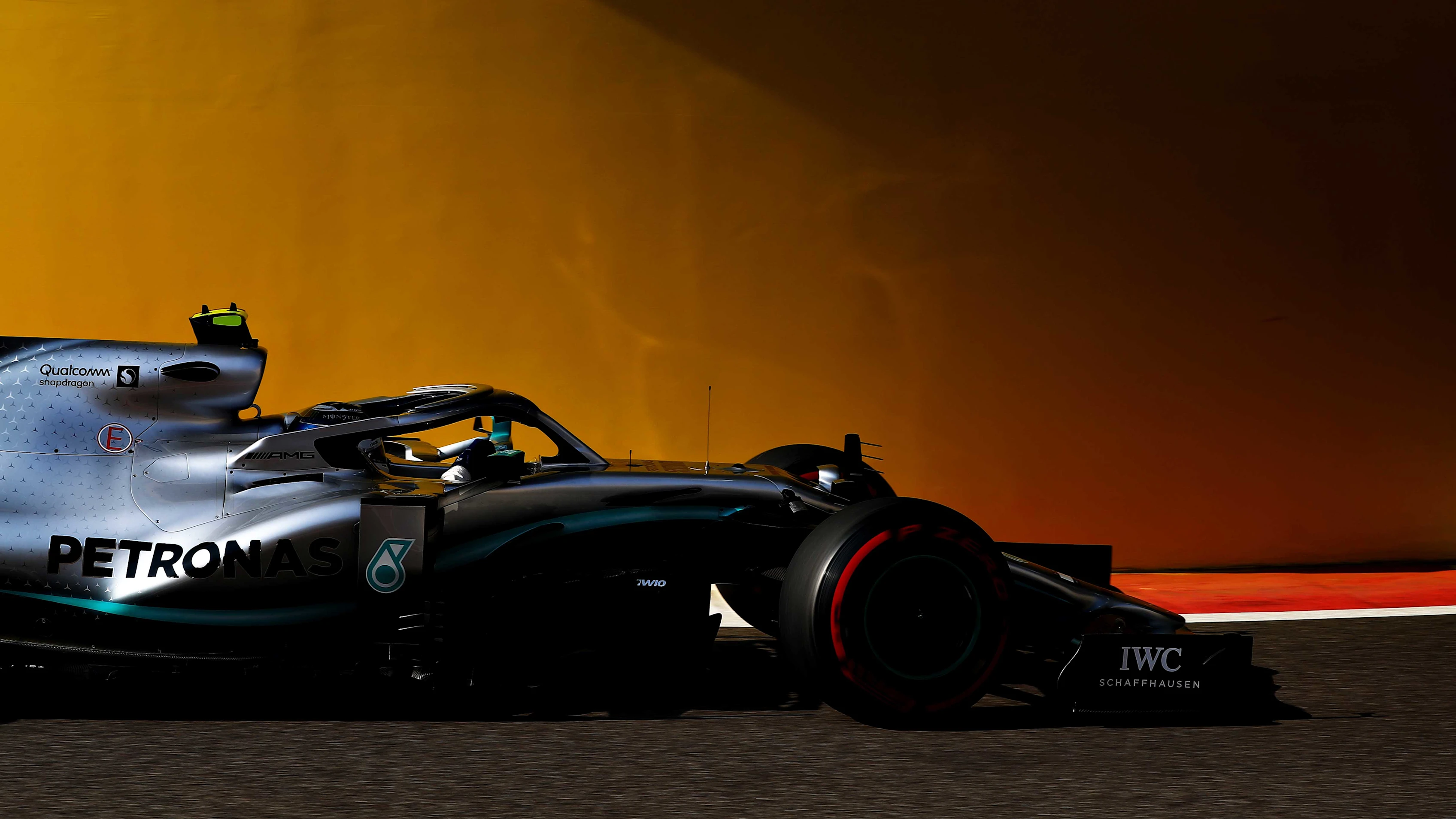 ABU DHABI, UNITED ARAB EMIRATES - NOVEMBER 30: Valtteri Bottas driving the (77) Mercedes AMG