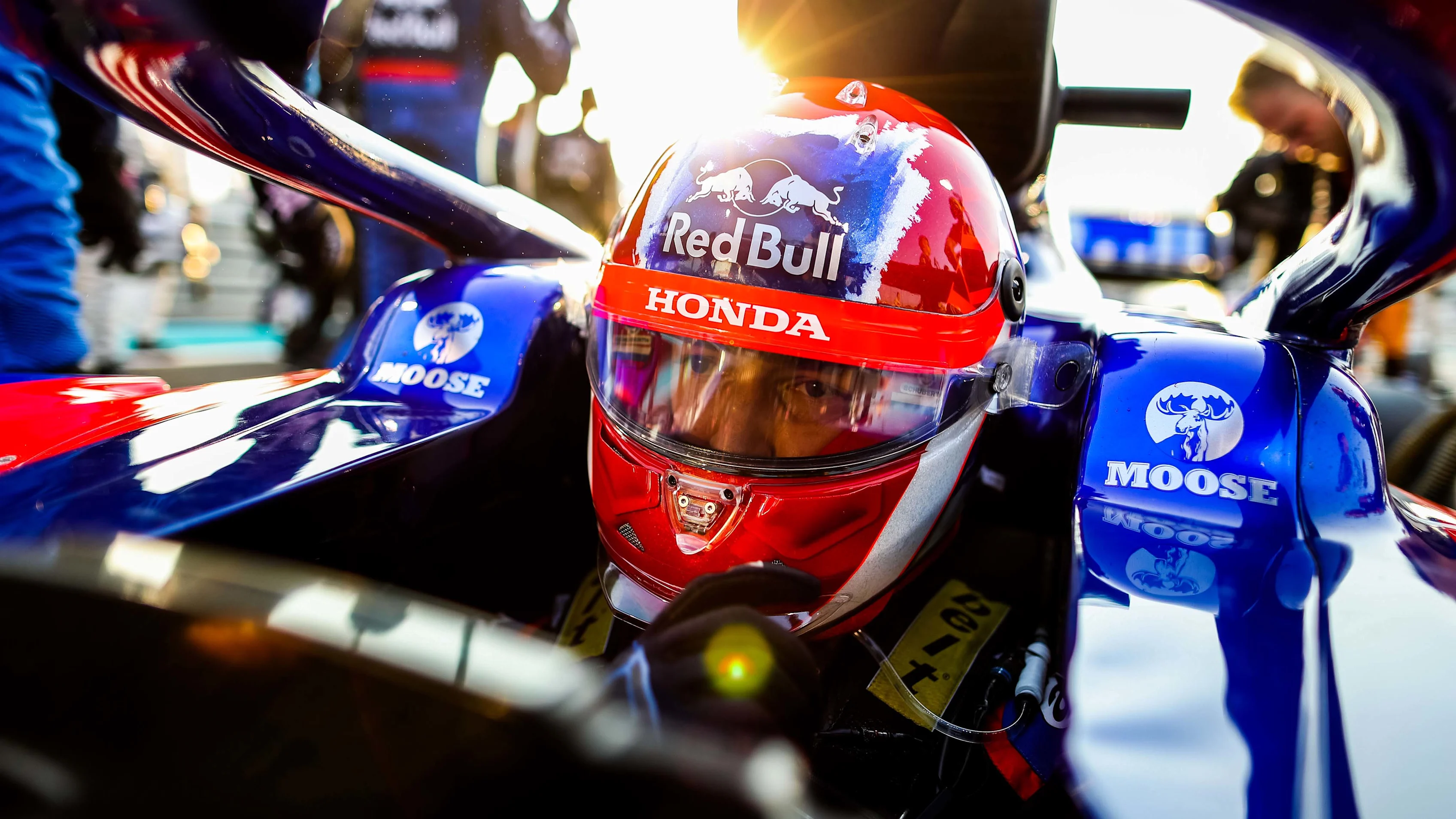 ABU DHABI, UNITED ARAB EMIRATES - DECEMBER 01: Daniil Kvyat of Scuderia Toro Rosso and Russia