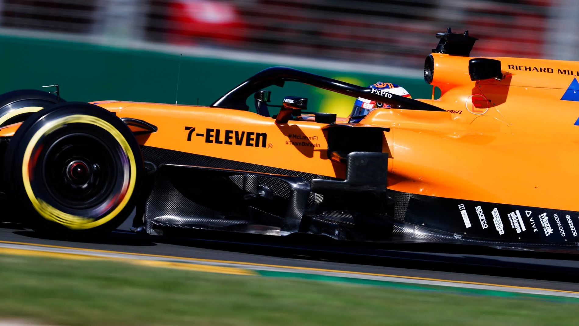 MELBOURNE GRAND PRIX CIRCUIT, AUSTRALIA - MARCH 15: Carlos Sainz Jr., McLaren MCL34 during the Australian GP at Melbourne Grand Prix Circuit on March 15, 2019 in Melbourne Grand Prix Circuit, Australia. (Photo by Glenn Dunbar / LAT Images)