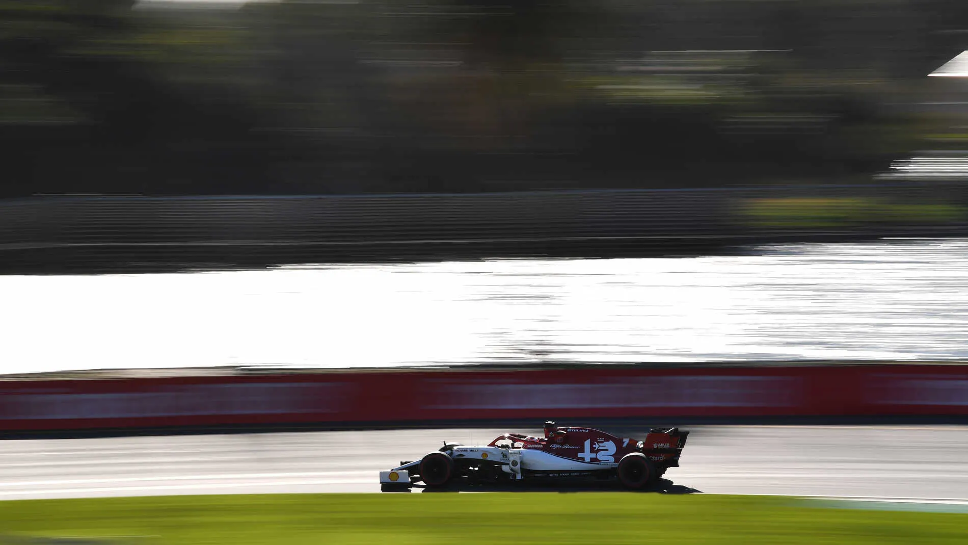 MELBOURNE GRAND PRIX CIRCUIT, AUSTRALIA - MARCH 15: Kimi Raikkonen, Alfa Romeo Racing C38 during the Australian GP at Melbourne Grand Prix Circuit on March 15, 2019 in Melbourne Grand Prix Circuit, Australia. (Photo by Mark Sutton / Sutton Images)