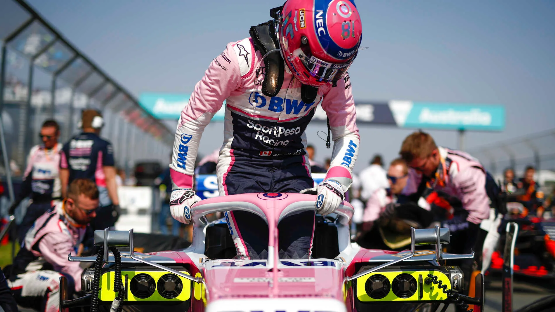 MELBOURNE GRAND PRIX CIRCUIT, AUSTRALIA - MARCH 17: Lance Stroll, Racing Point, arrives on the grid