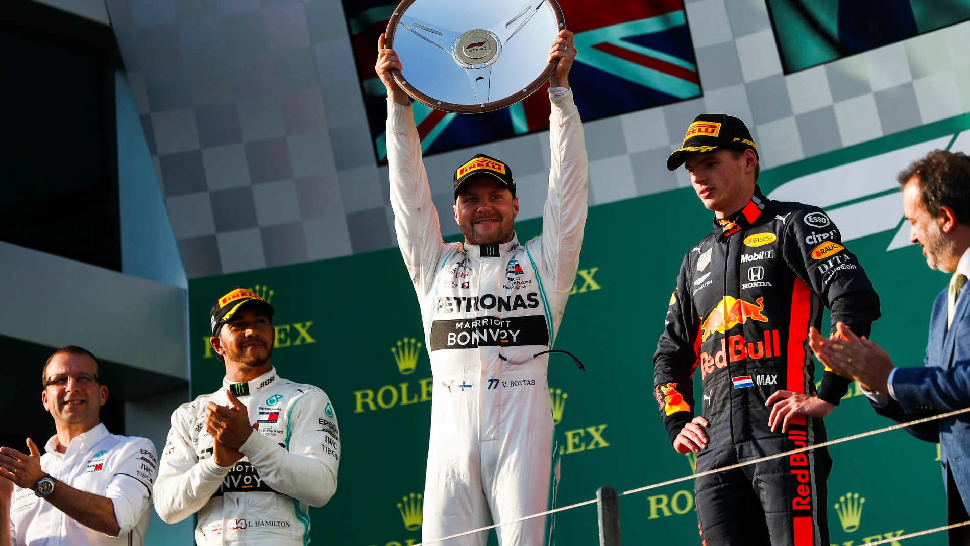MELBOURNE GRAND PRIX CIRCUIT, AUSTRALIA - MARCH 17: Valtteri Bottas, Mercedes AMG F1, 1st position,