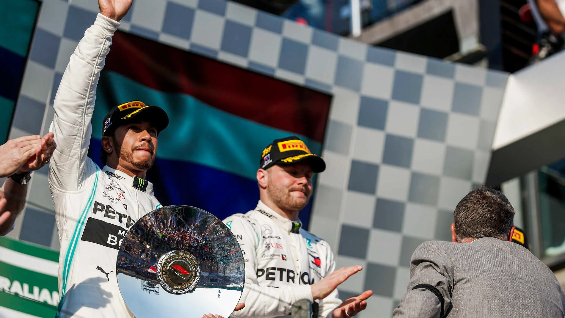 MELBOURNE GRAND PRIX CIRCUIT, AUSTRALIA - MARCH 17: Lewis Hamilton, Mercedes AMG F1, 2nd position,