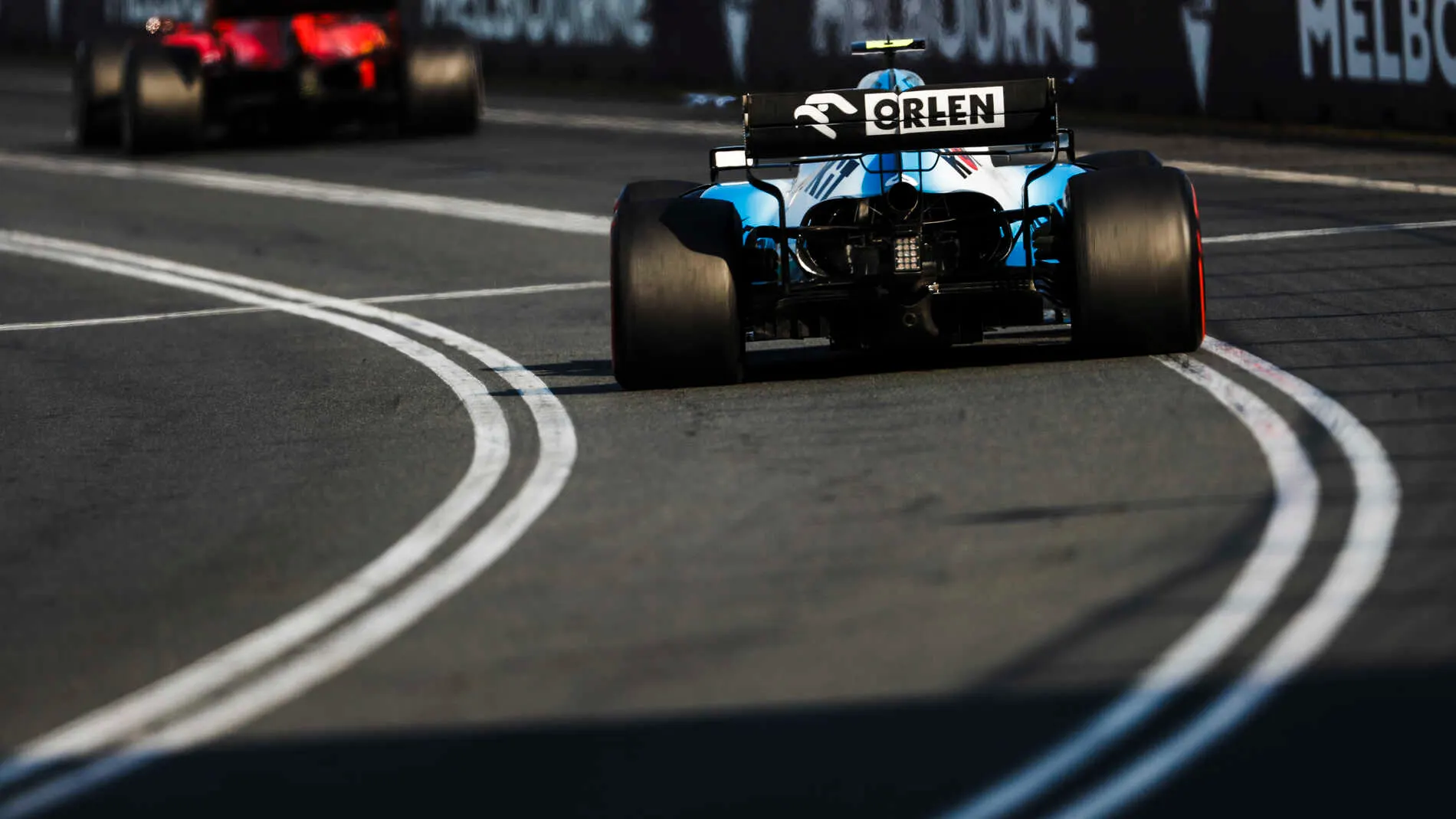 MELBOURNE GRAND PRIX CIRCUIT, AUSTRALIA - MARCH 17: Robert Kubica, Williams FW42 during the