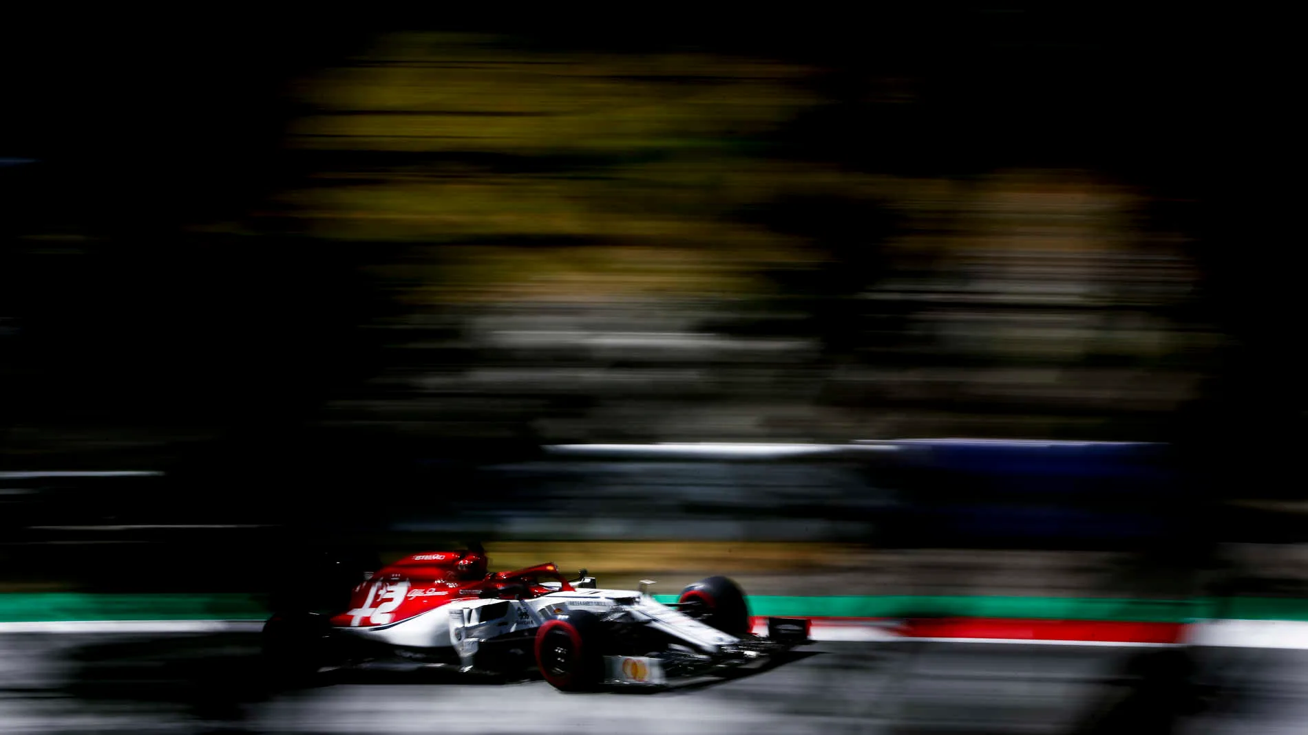 RED BULL RING, AUSTRIA - JUNE 28: Kimi Raikkonen, Alfa Romeo Racing C38 during the Austrian GP at Red Bull Ring on June 28, 2019 in Red Bull Ring, Austria. (Photo by Andy Hone / LAT Images)