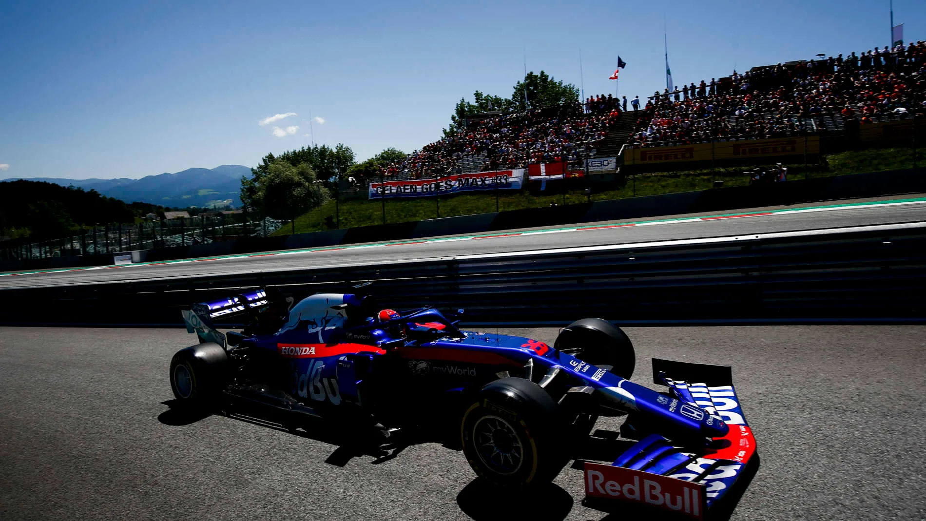 RED BULL RING, AUSTRIA - JUNE 29: Daniil Kvyat, Toro Rosso STR14 during the Austrian GP at Red Bull Ring on June 29, 2019 in Red Bull Ring, Austria. (Photo by Andy Hone / LAT Images)