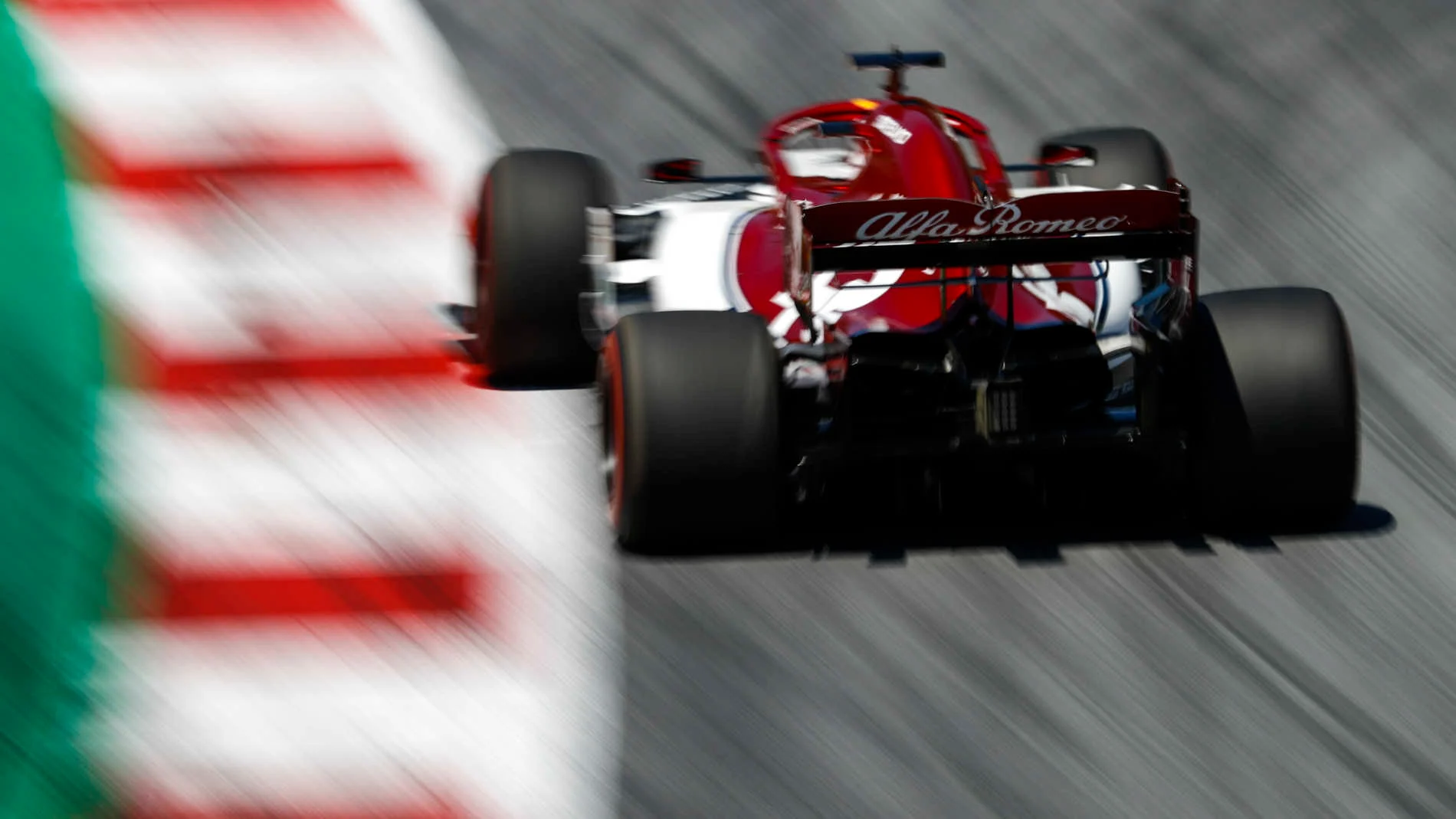 RED BULL RING, AUSTRIA - JUNE 29: Kimi Raikkonen, Alfa Romeo Racing C38 during the Austrian GP at Red Bull Ring on June 29, 2019 in Red Bull Ring, Austria. (Photo by Glenn Dunbar / LAT Images)