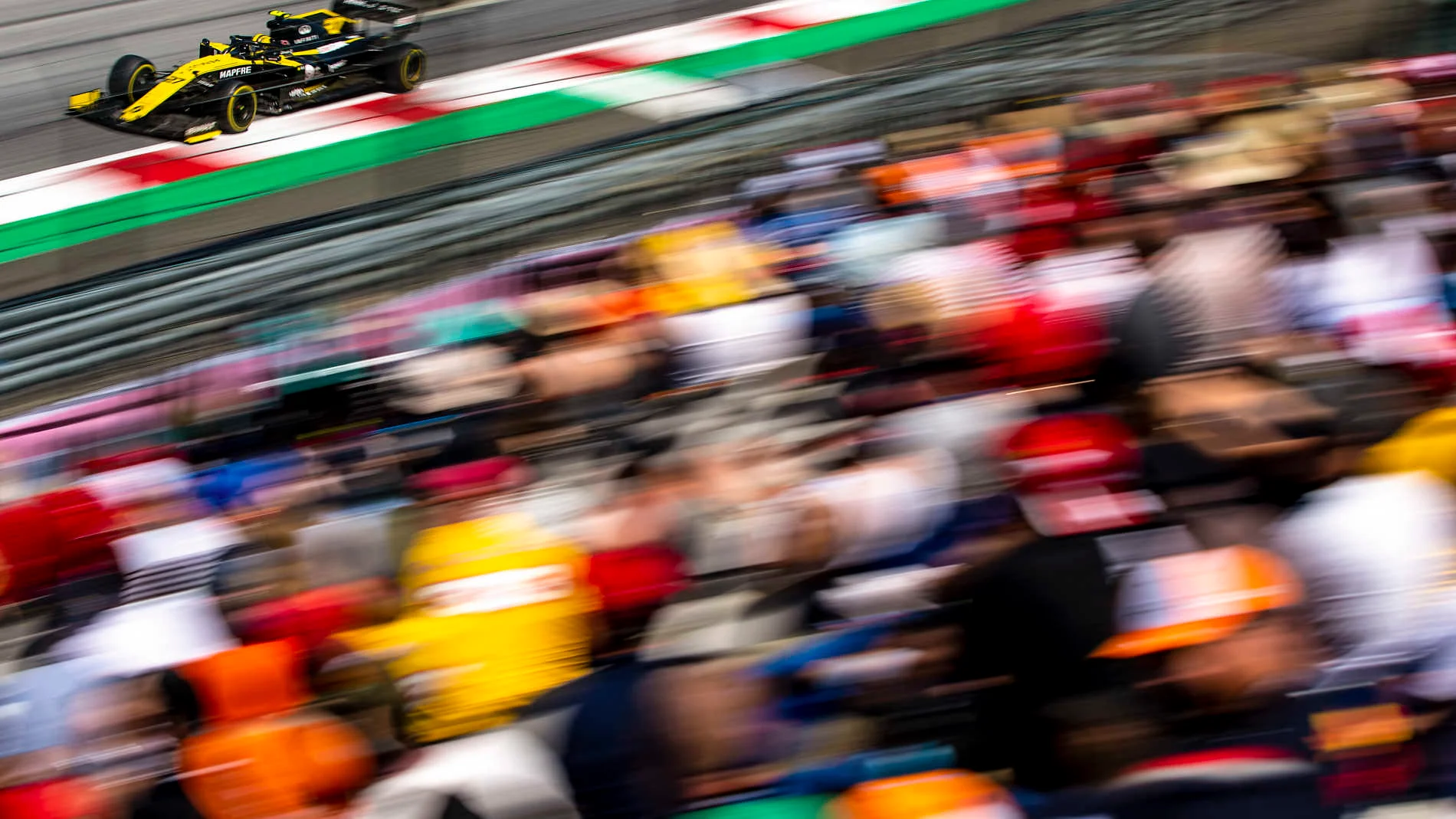 RED BULL RING, AUSTRIA - JUNE 29: Nico Hulkenberg, Renault R.S. 19 during the Austrian GP at Red Bull Ring on June 29, 2019 in Red Bull Ring, Austria. (Photo by Glenn Dunbar / LAT Images)