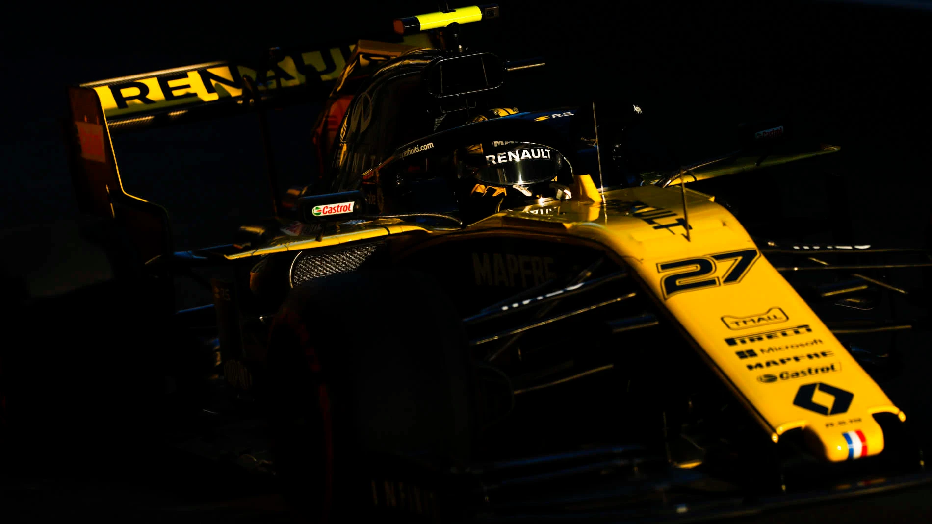 BAKU CITY CIRCUIT, AZERBAIJAN - APRIL 26: Nico Hulkenberg, Renault R.S. 19 during the Azerbaijan GP