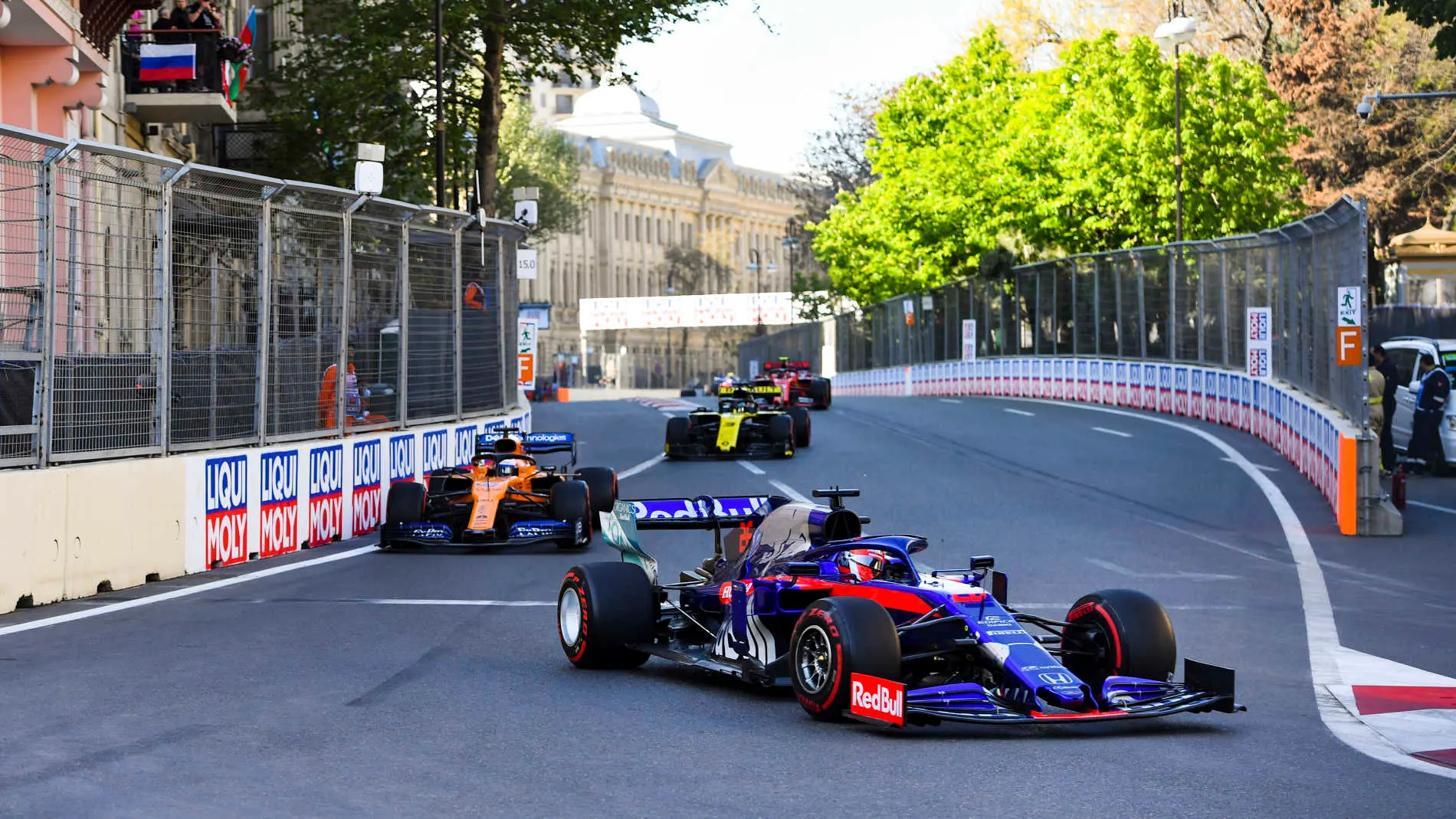 BAKU CITY CIRCUIT, AZERBAIJAN - APRIL 28: Daniil Kvyat, Toro Rosso STR14, leads Carlos Sainz Jr.,