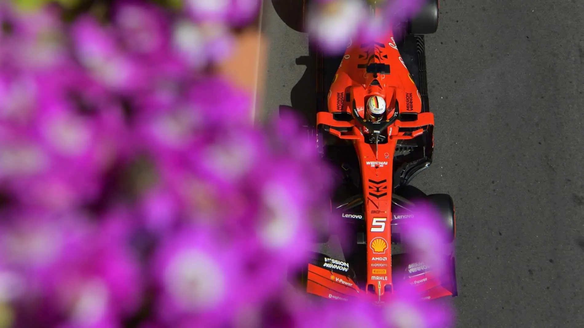BAKU CITY CIRCUIT, AZERBAIJAN - APRIL 28: Sebastian Vettel, Ferrari SF90 during the Azerbaijan GP