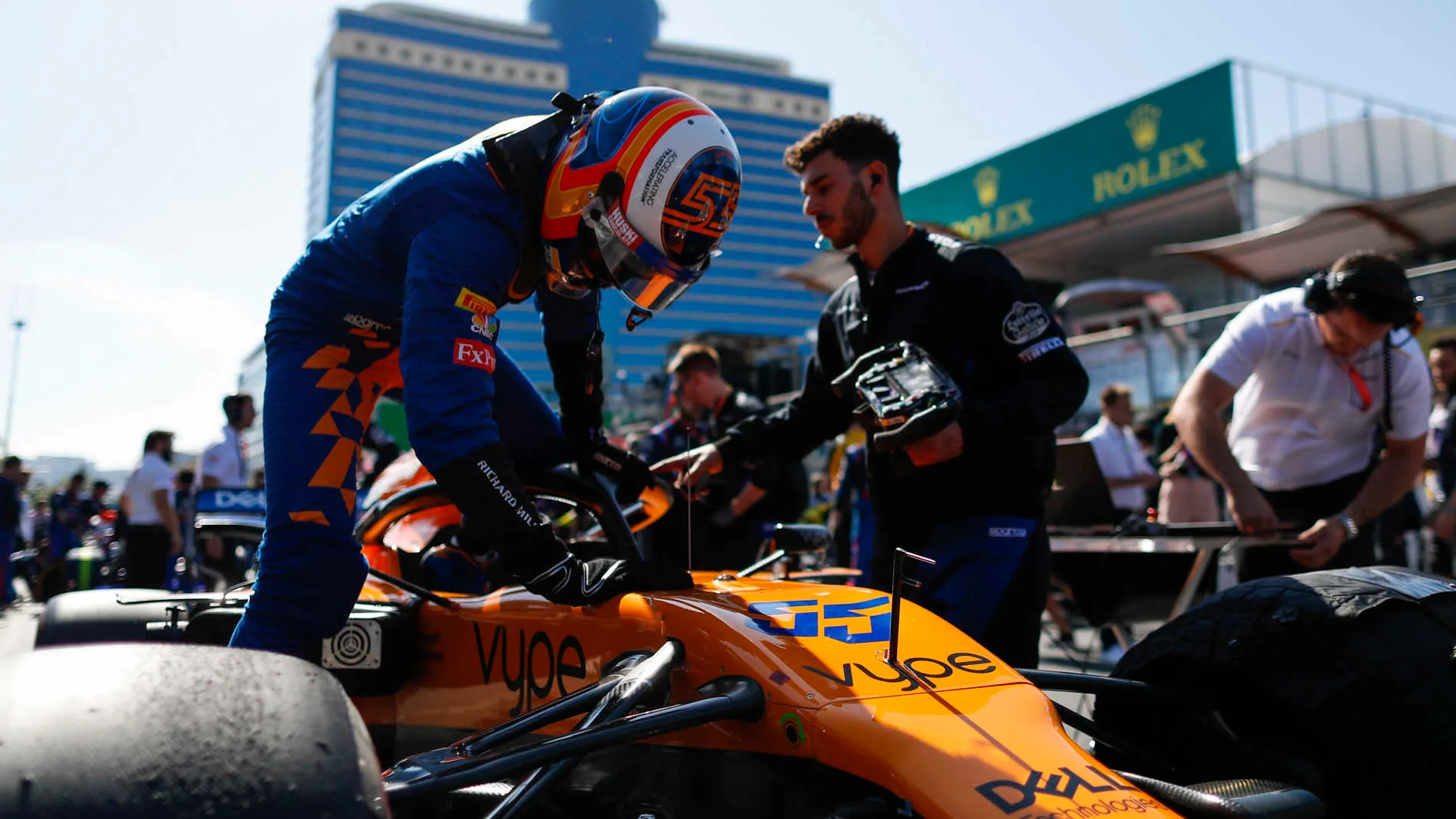 BAKU CITY CIRCUIT, AZERBAIJAN - APRIL 28: Carlos Sainz Jr, McLaren, on the grid during the