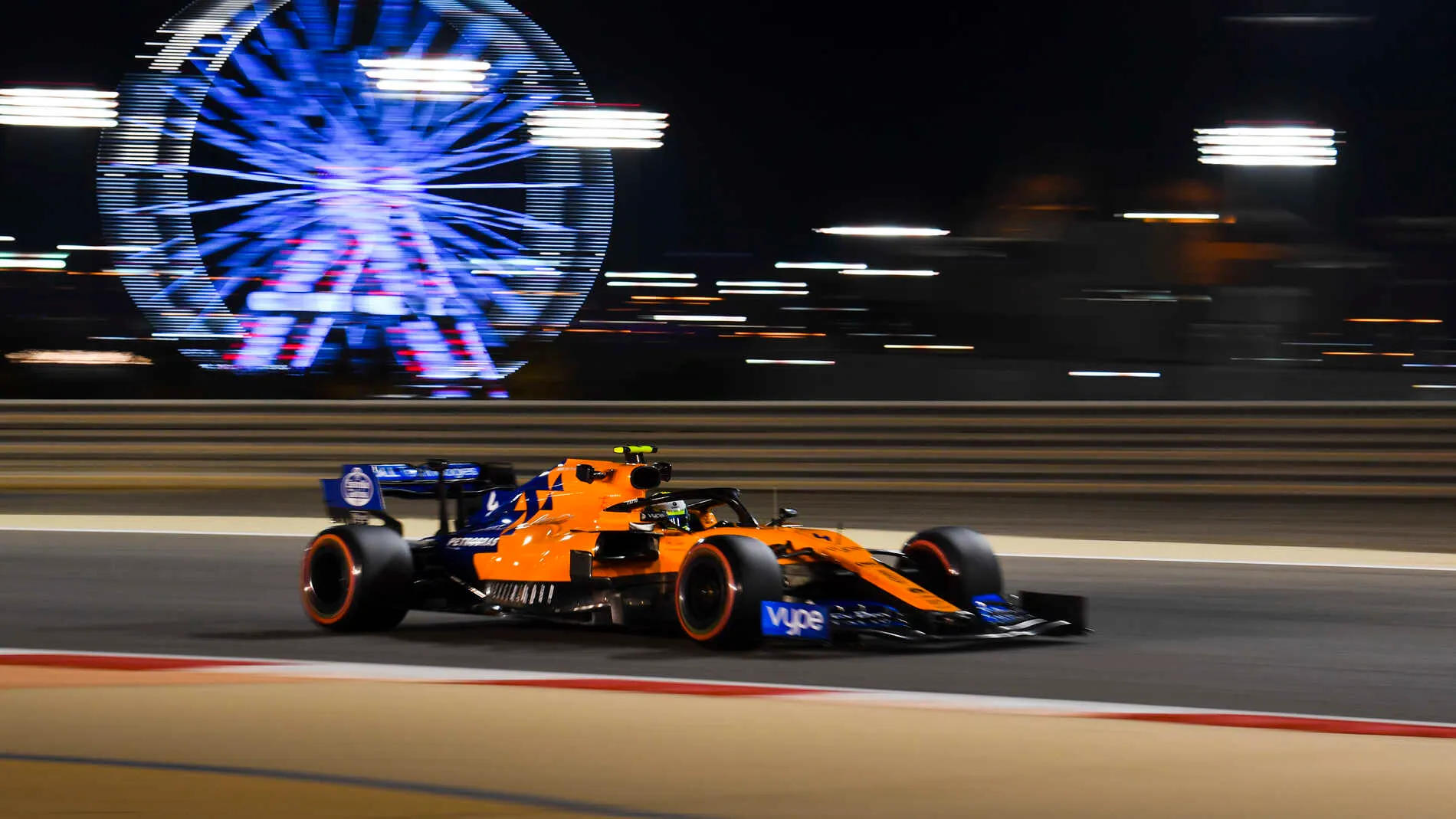 BAHRAIN INTERNATIONAL CIRCUIT, BAHRAIN - MARCH 29: Lando Norris, McLaren MCL34 during the Bahrain GP at Bahrain International Circuit on March 29, 2019 in Bahrain International Circuit, Bahrain. (Photo by Mark Sutton / Sutton Images)