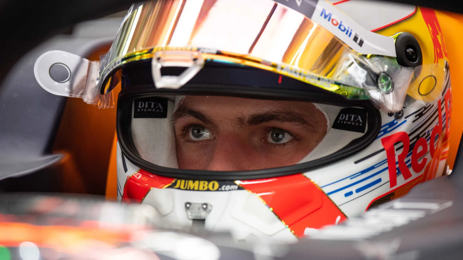 BAHRAIN INTERNATIONAL CIRCUIT, BAHRAIN - MARCH 30: Max Verstappen, Red Bull Racing during the Bahrain GP at Bahrain International Circuit on March 30, 2019 in Bahrain International Circuit, Bahrain. (Photo by Simon Galloway / Sutton Images)