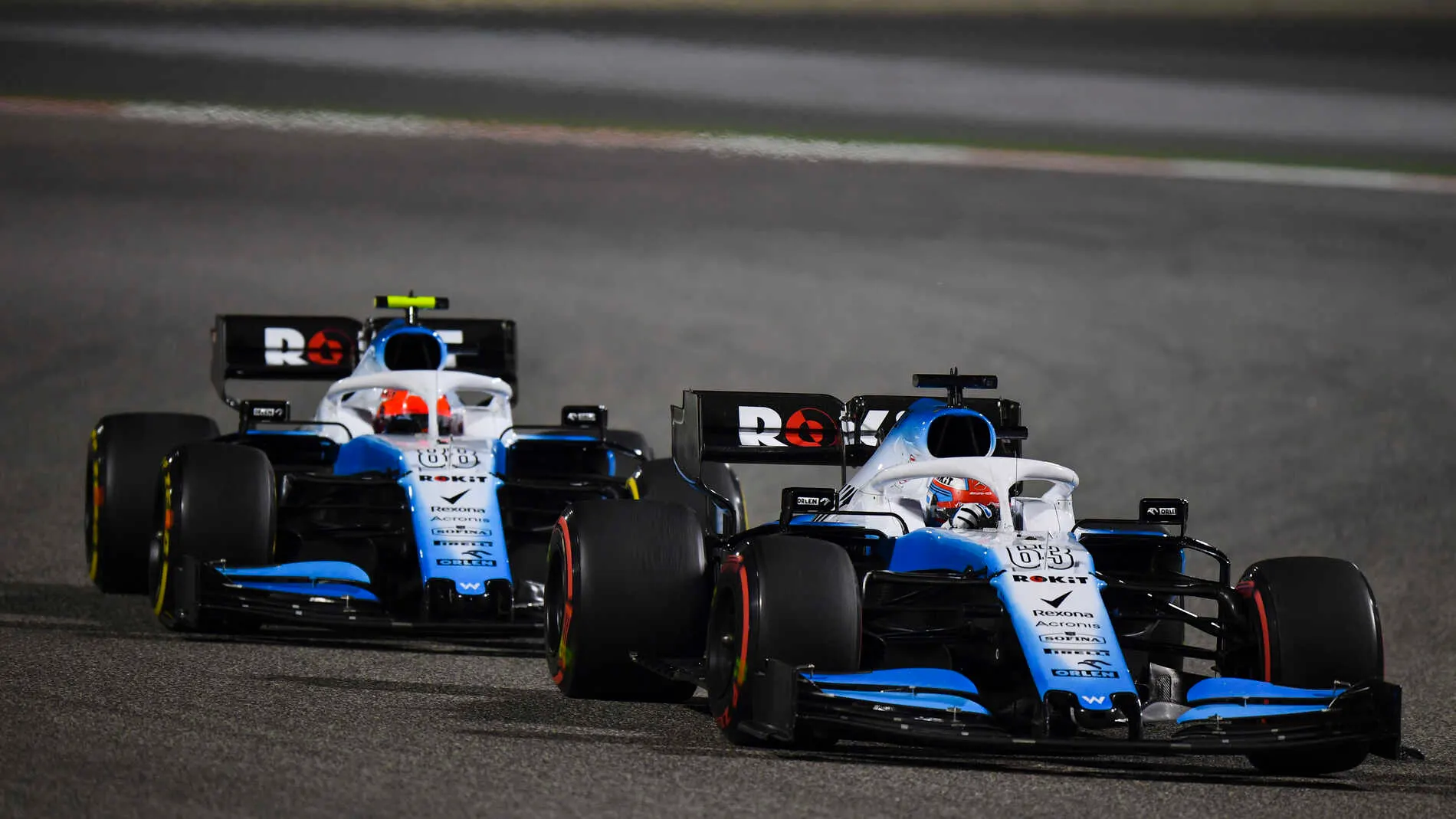 BAHRAIN INTERNATIONAL CIRCUIT, BAHRAIN - MARCH 31: George Russell, Williams Racing FW42, leads