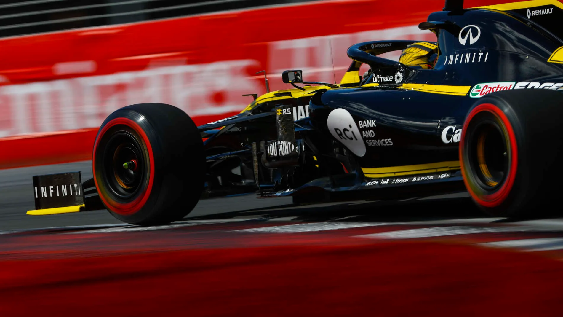 CIRCUIT GILLES-VILLENEUVE, CANADA - JUNE 07: Nico Hulkenberg, Renault R.S. 19 during the Canadian