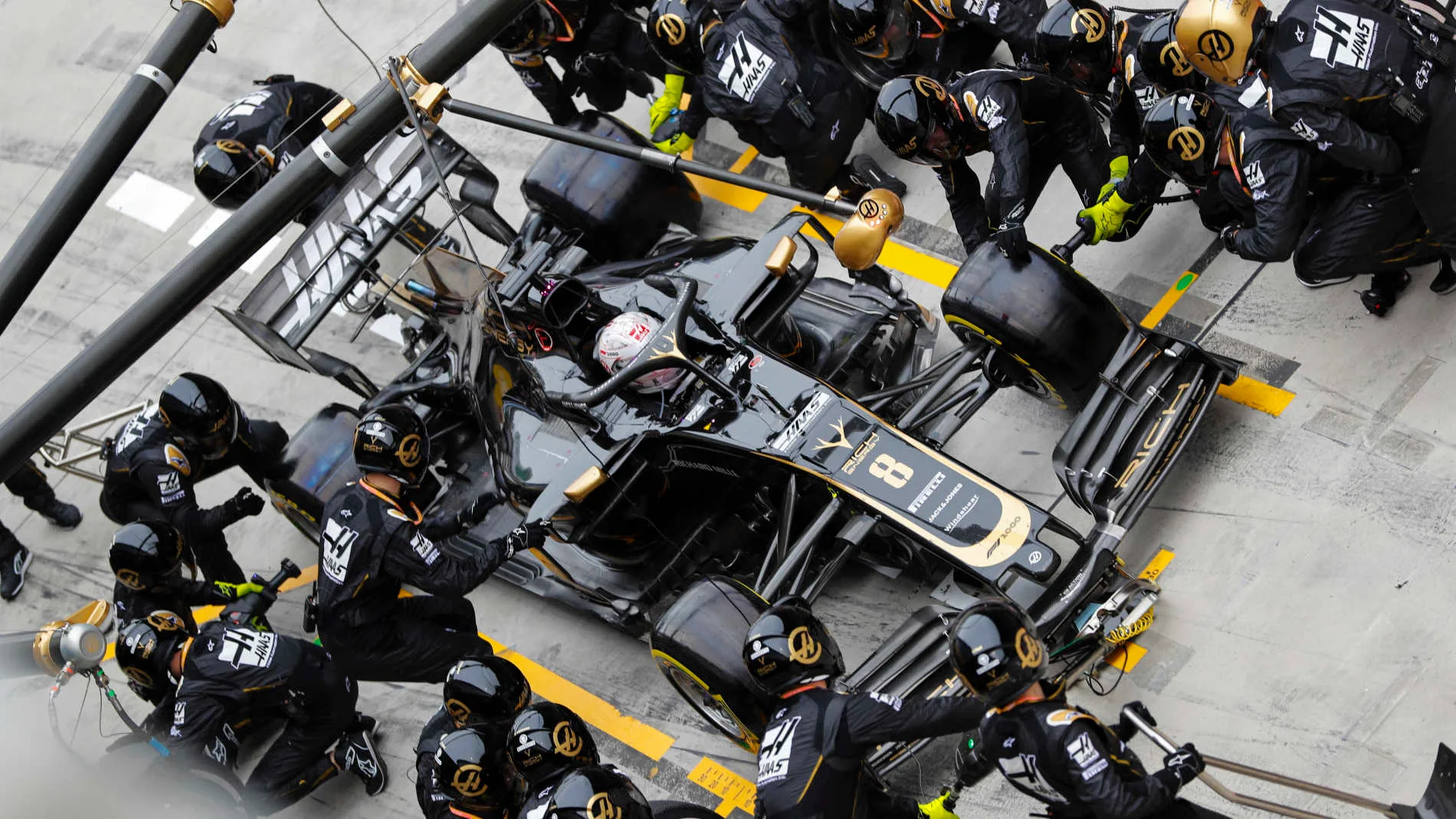 SHANGHAI INTERNATIONAL CIRCUIT, CHINA - APRIL 14: Romain Grosjean, Haas VF-19, makes a stop during the Chinese GP at Shanghai International Circuit on April 14, 2019 in Shanghai International Circuit, China. (Photo by Steven Tee / LAT Images)