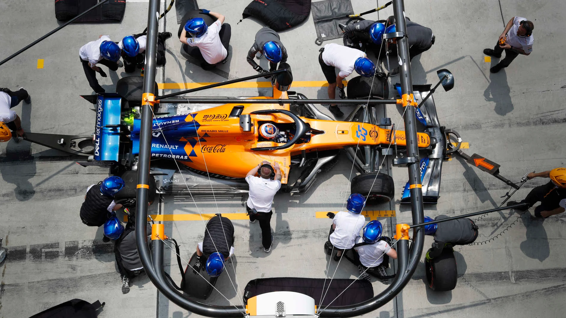 SHANGHAI INTERNATIONAL CIRCUIT, CHINA - APRIL 12: Carlos Sainz Jr., McLaren MCL34, makes a stop