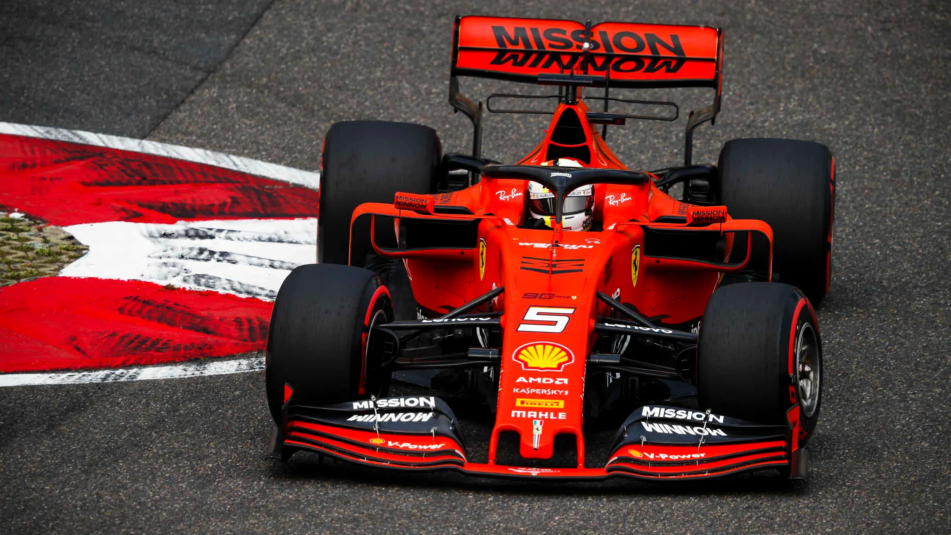 SHANGHAI INTERNATIONAL CIRCUIT, CHINA - APRIL 12: Sebastian Vettel, Ferrari SF90 during the Chinese GP at Shanghai International Circuit on April 12, 2019 in Shanghai International Circuit, China. (Photo by Glenn Dunbar / LAT Images)
