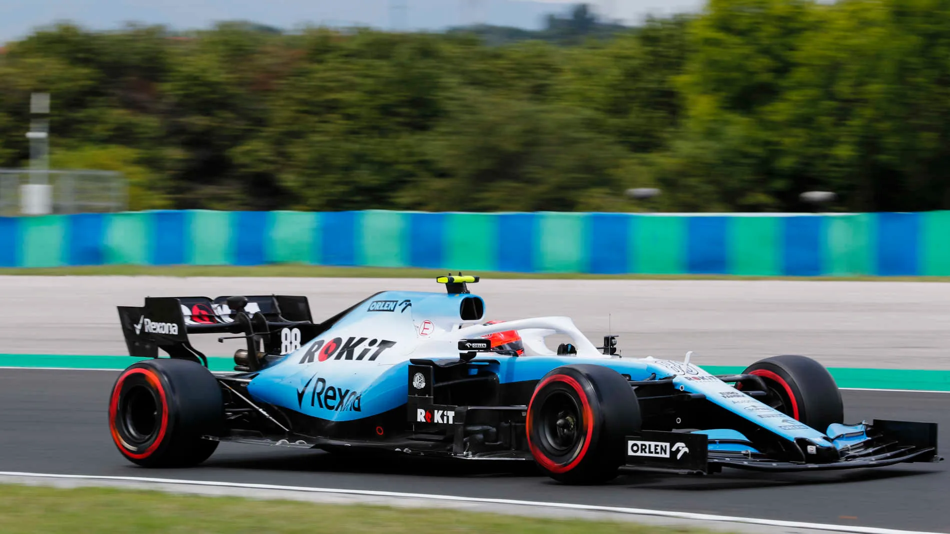 HUNGARORING, HUNGARY - AUGUST 03: Robert Kubica, Williams FW42 during the Hungarian GP at Hungaroring on August 03, 2019 in Hungaroring, Hungary. (Photo by Steven Tee / LAT Images)