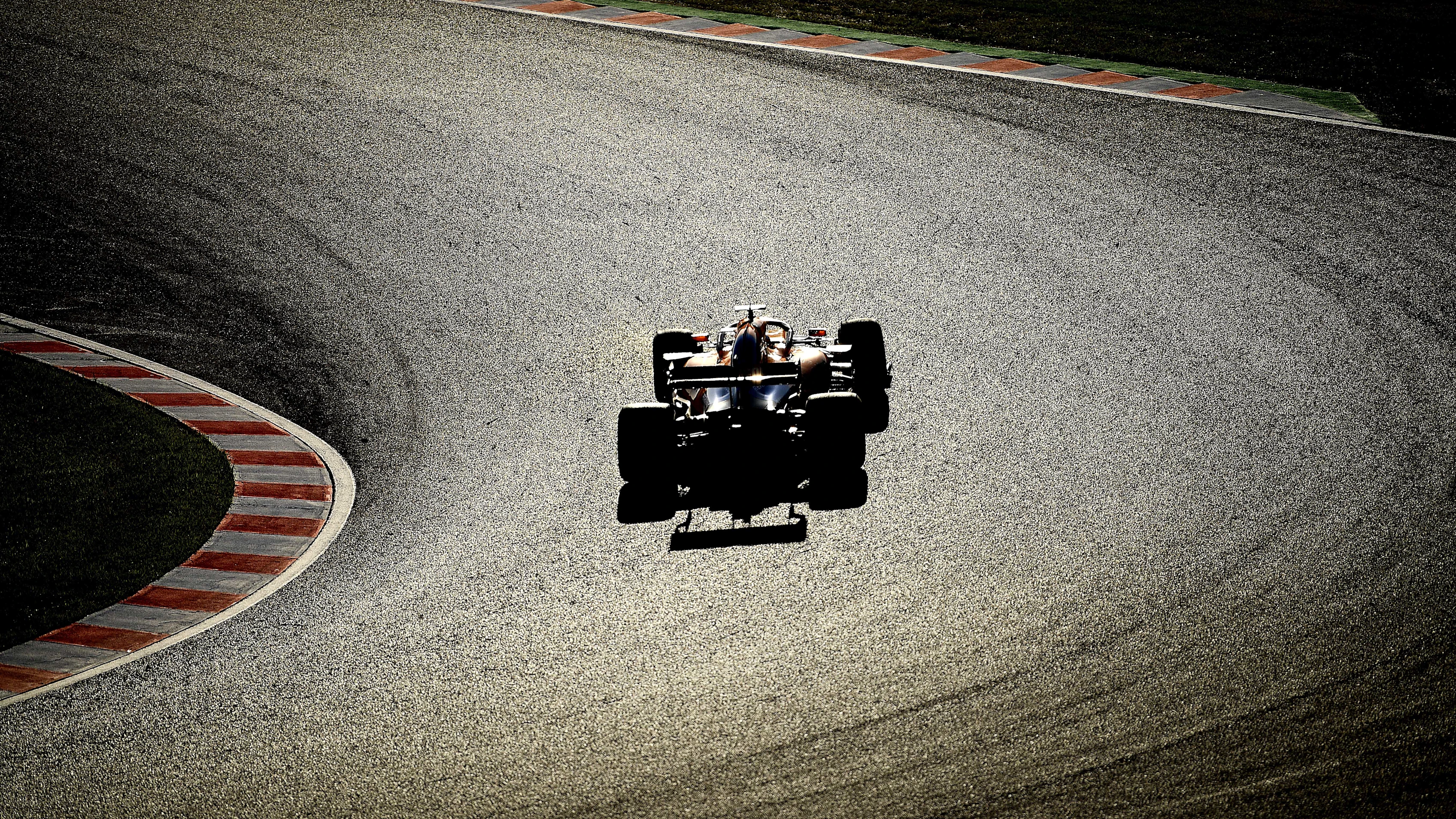 SUZUKA, JAPAN - OCTOBER 13: Carlos Sainz of Spain driving the (55) McLaren F1 Team MCL34 Renault on track during the F1 Grand Prix of Japan at Suzuka Circuit on October 13, 2019 in Suzuka, Japan. (Photo by Clive Mason/Getty Images)