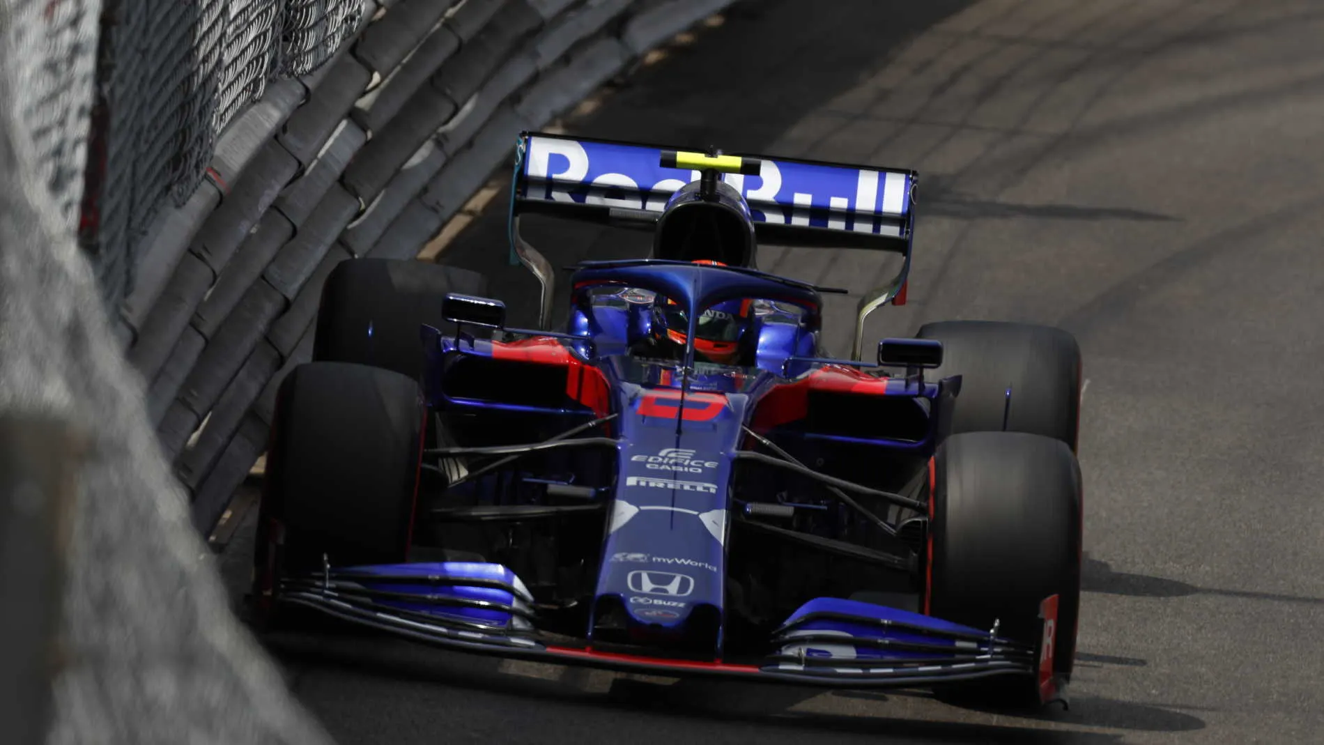 MONTE CARLO, MONACO - MAY 25: Alexander Albon, Toro Rosso STR14 during the Monaco GP at Monte Carlo on May 25, 2019 in Monte Carlo, Monaco. (Photo by Glenn Dunbar / LAT Images)